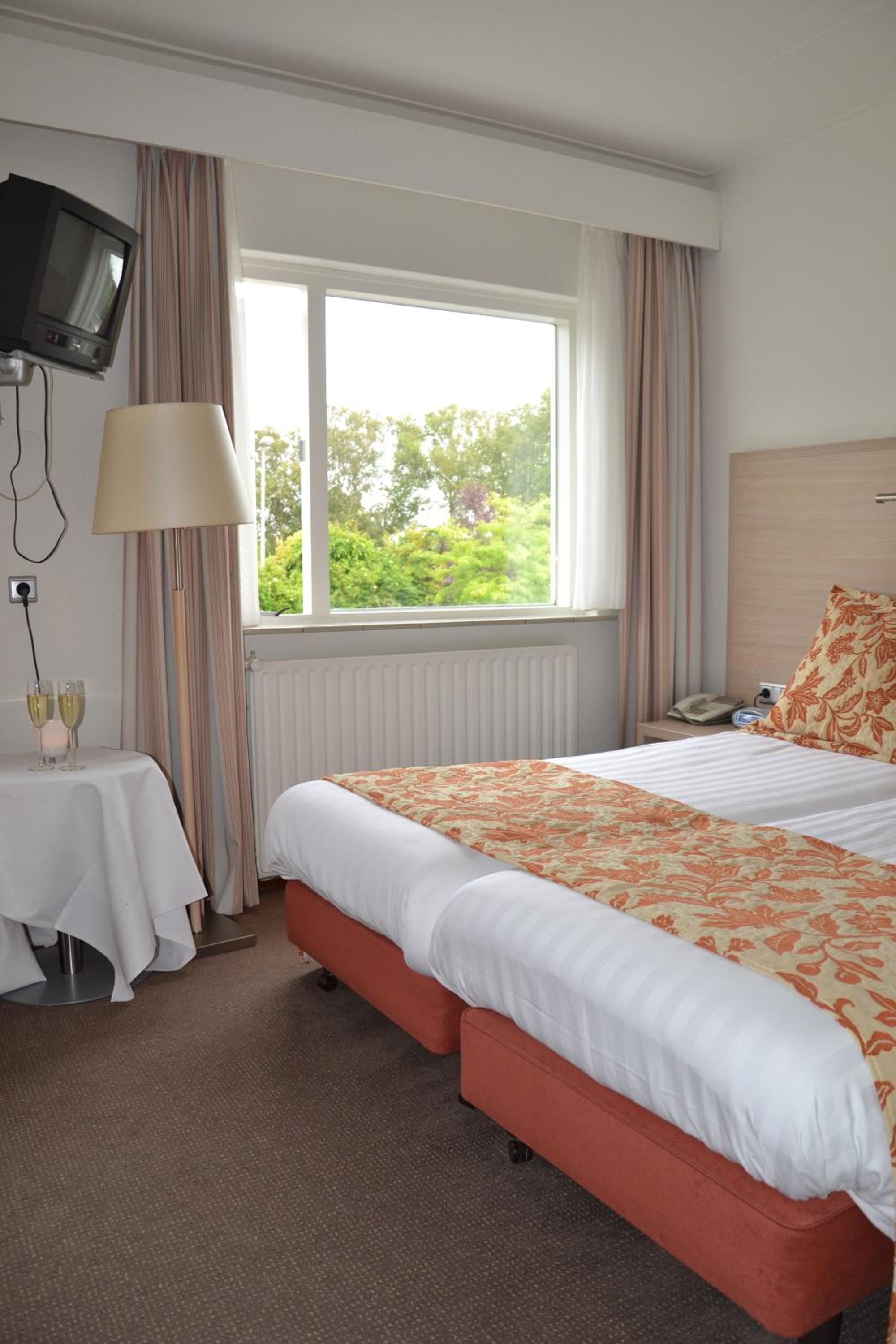 Standard Double Room - Photo 3