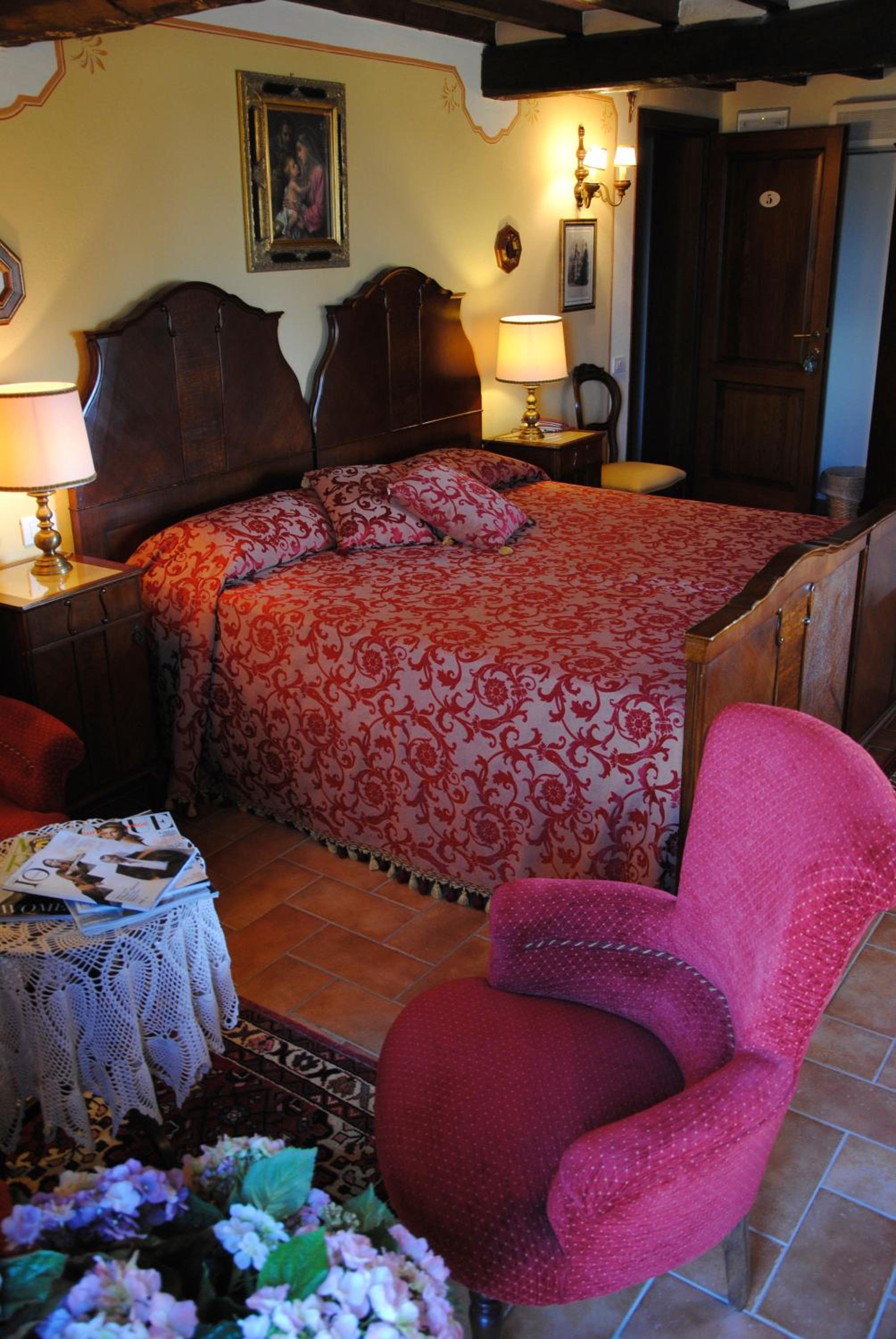 Junior Suite with Park View - Photo 12