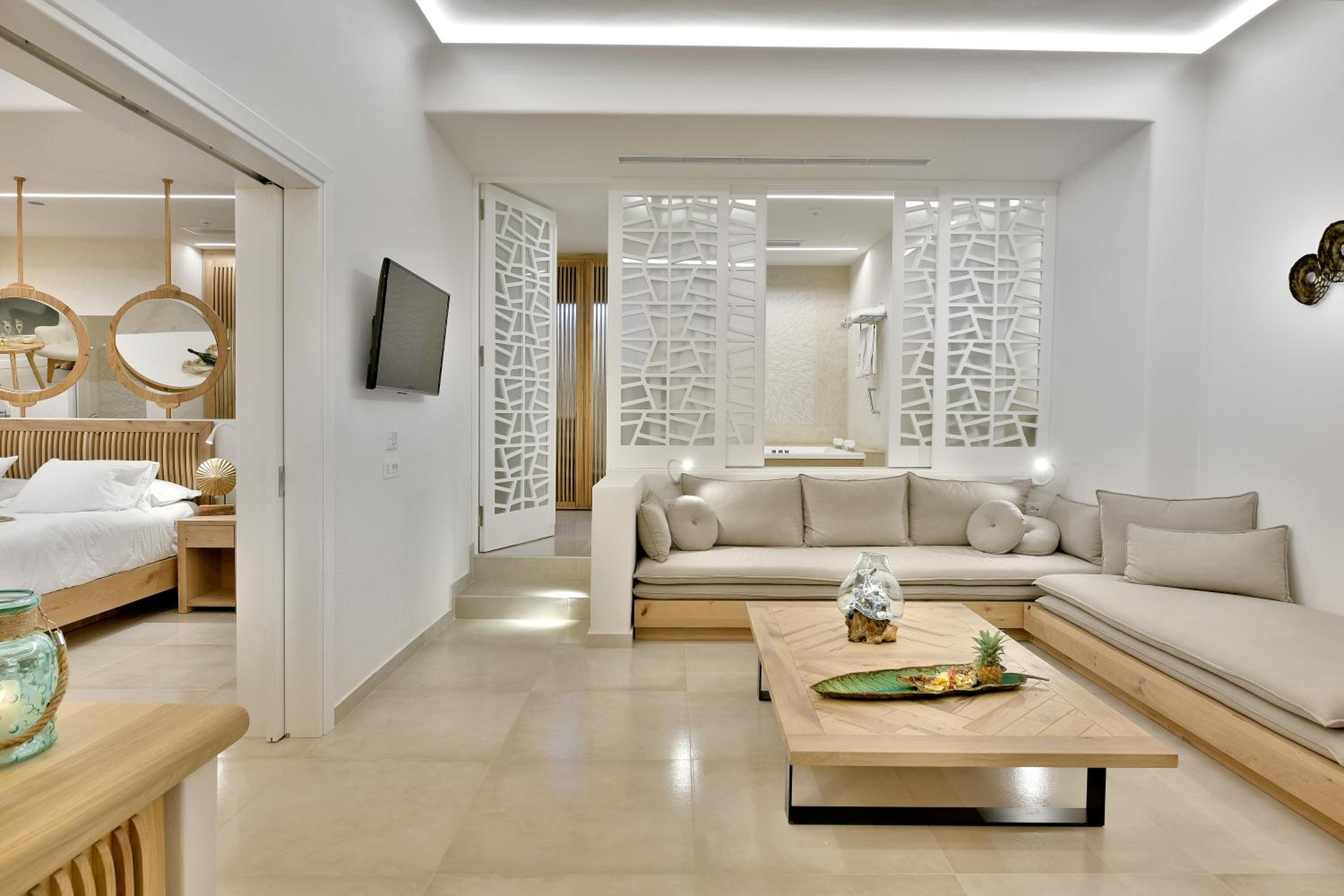 Anax  Suite with Private Pool photo 3