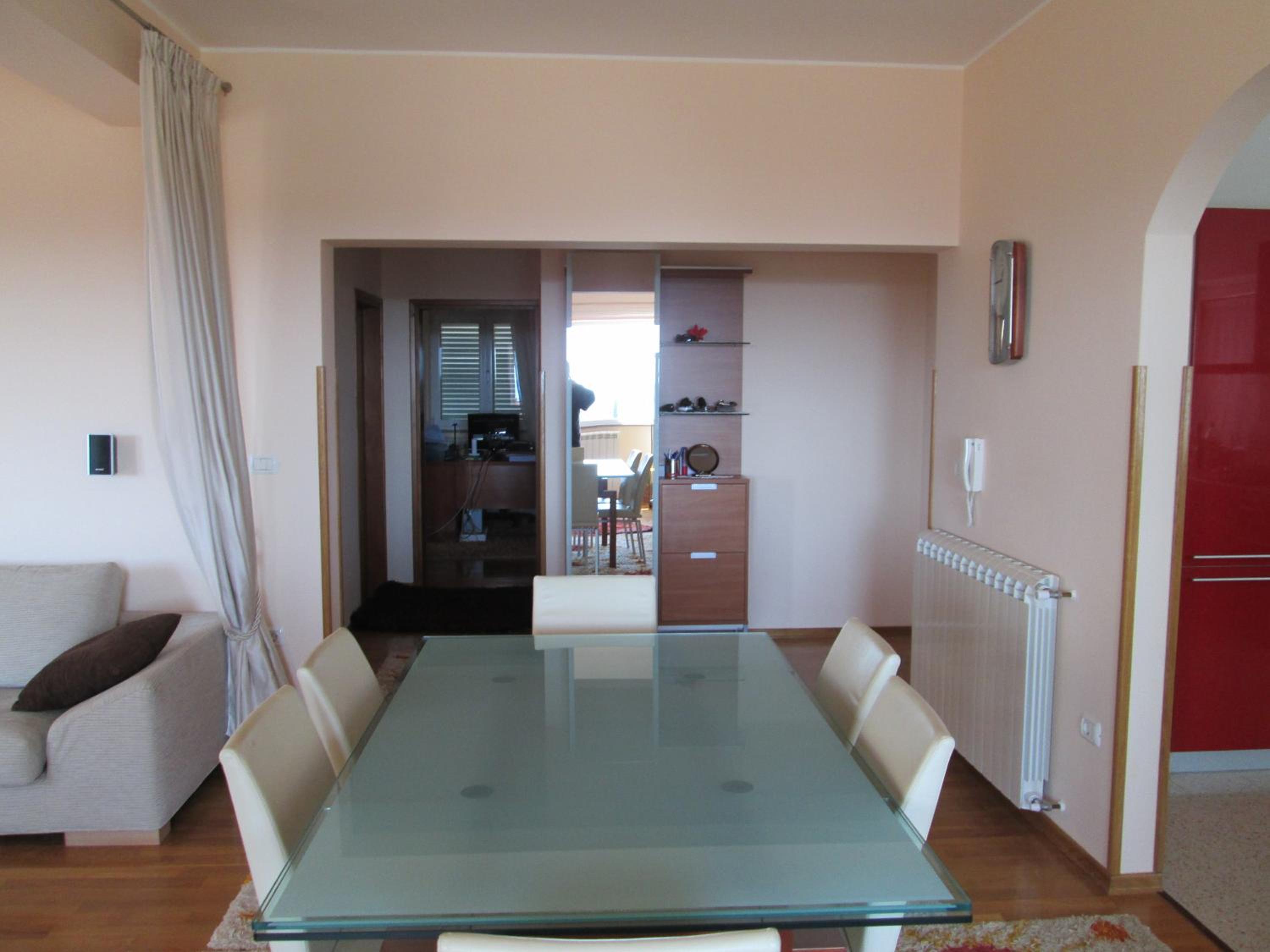 Deluxe Apartment photo 2