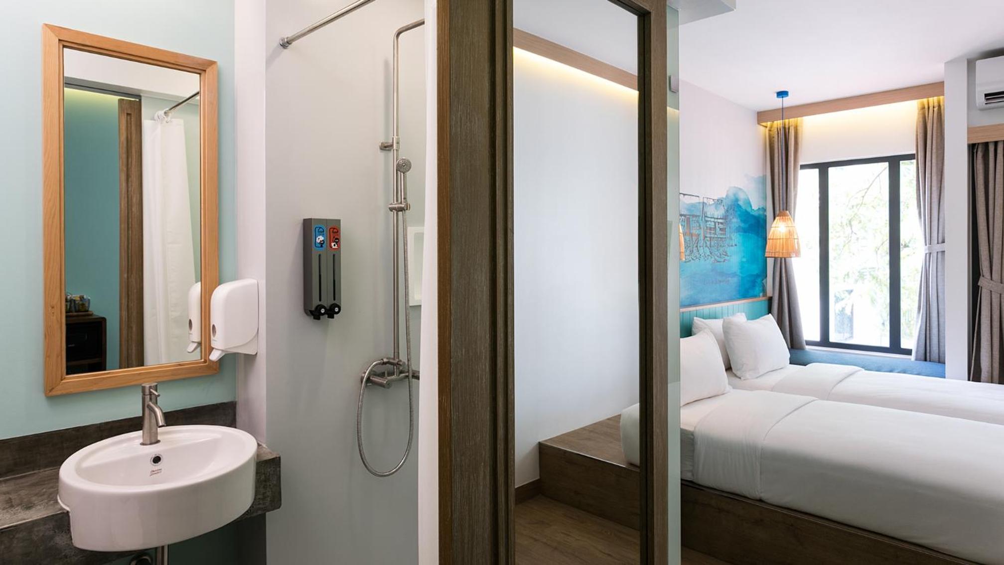 Deluxe Twin Room photo 3