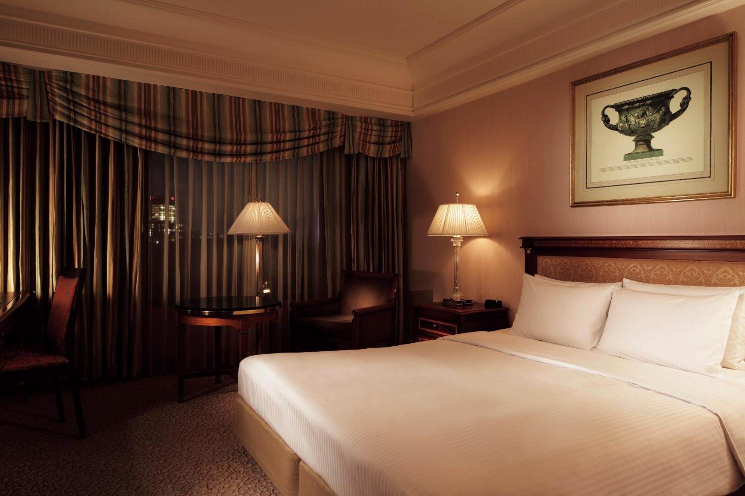 Executive Floor - Deluxe Double Room - Non-Smoking - Free access to gym & pool with breakfast