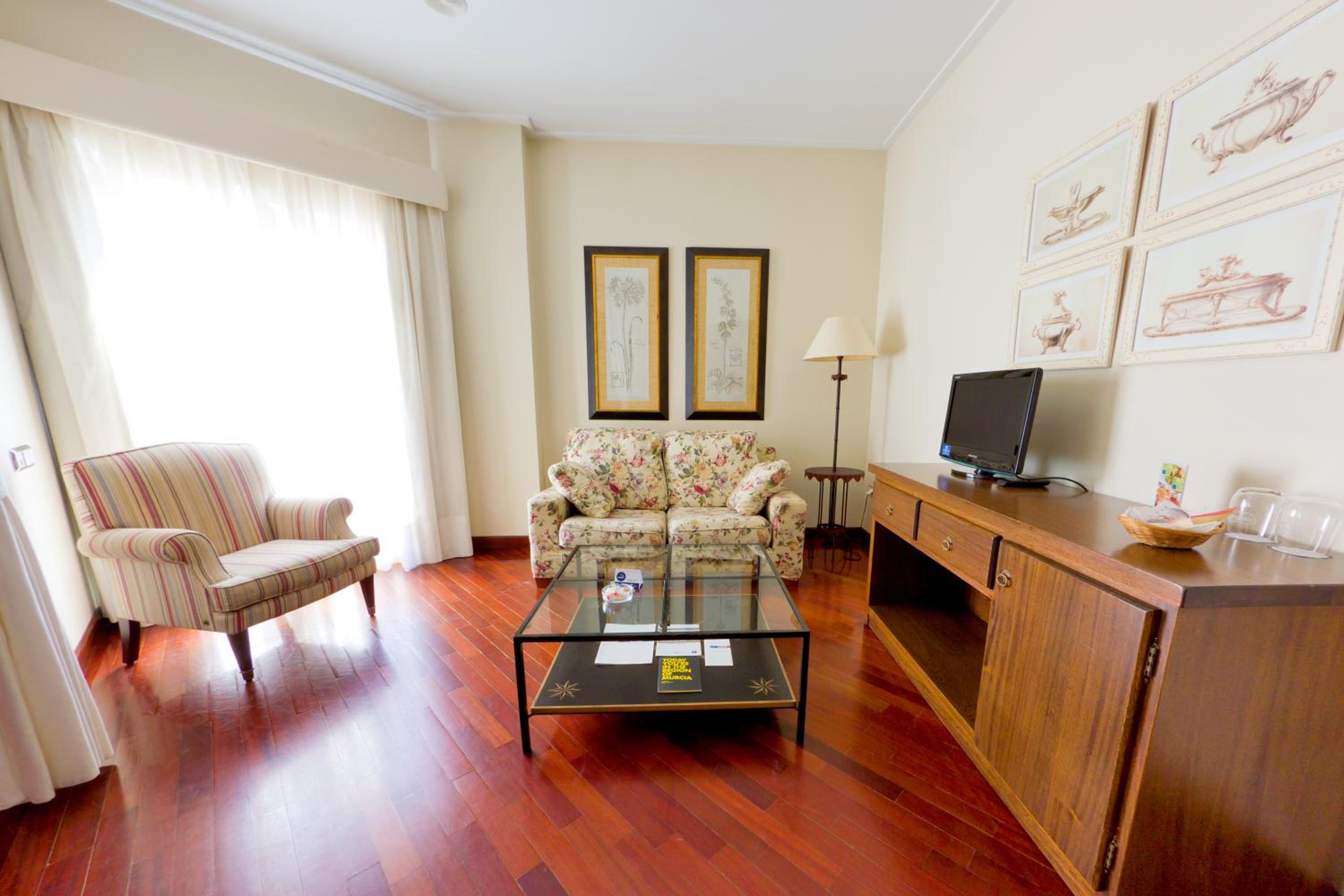 Junior Suite - Photo 3