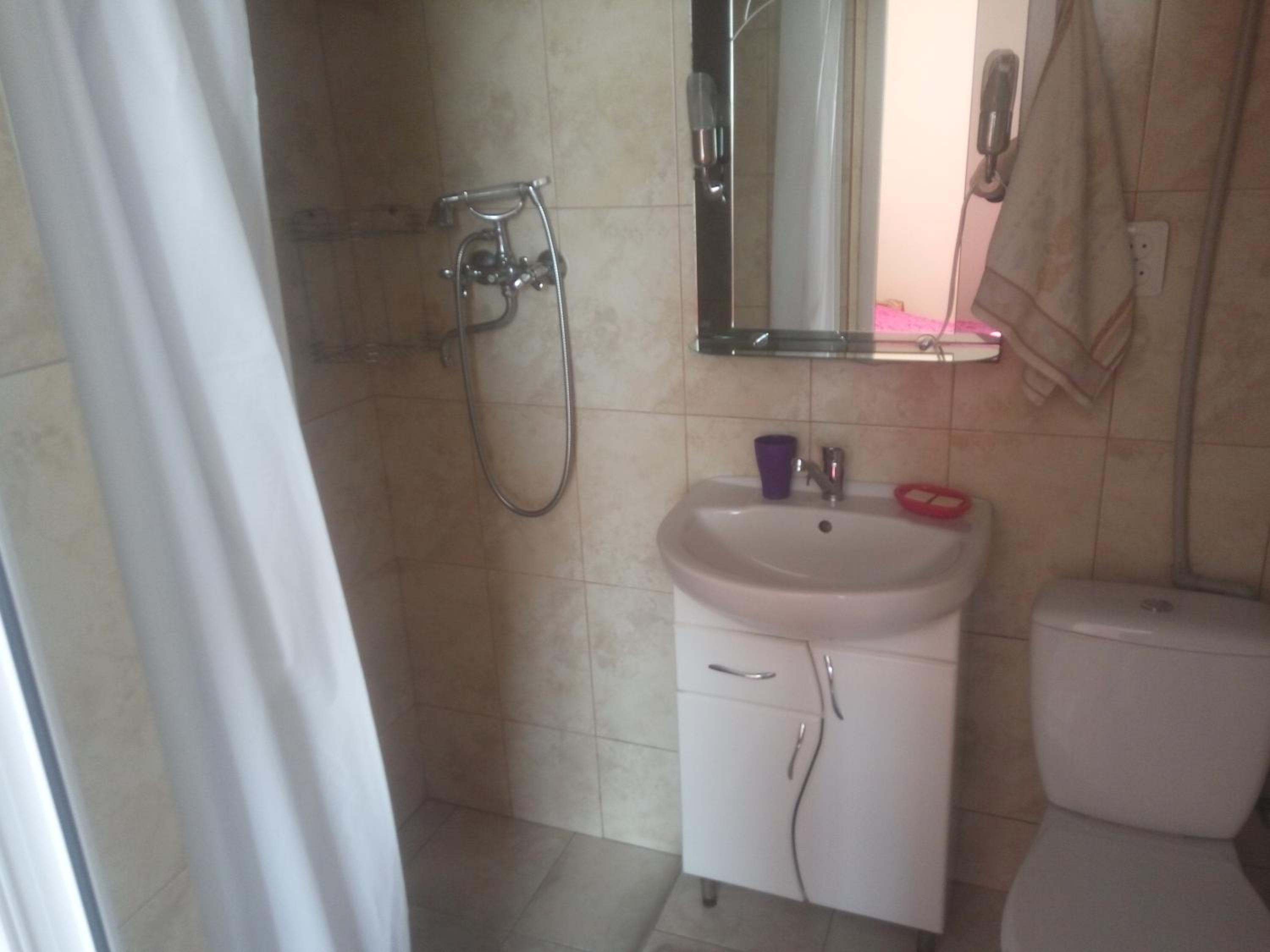 Comfort Triple Room with Shower photo 2