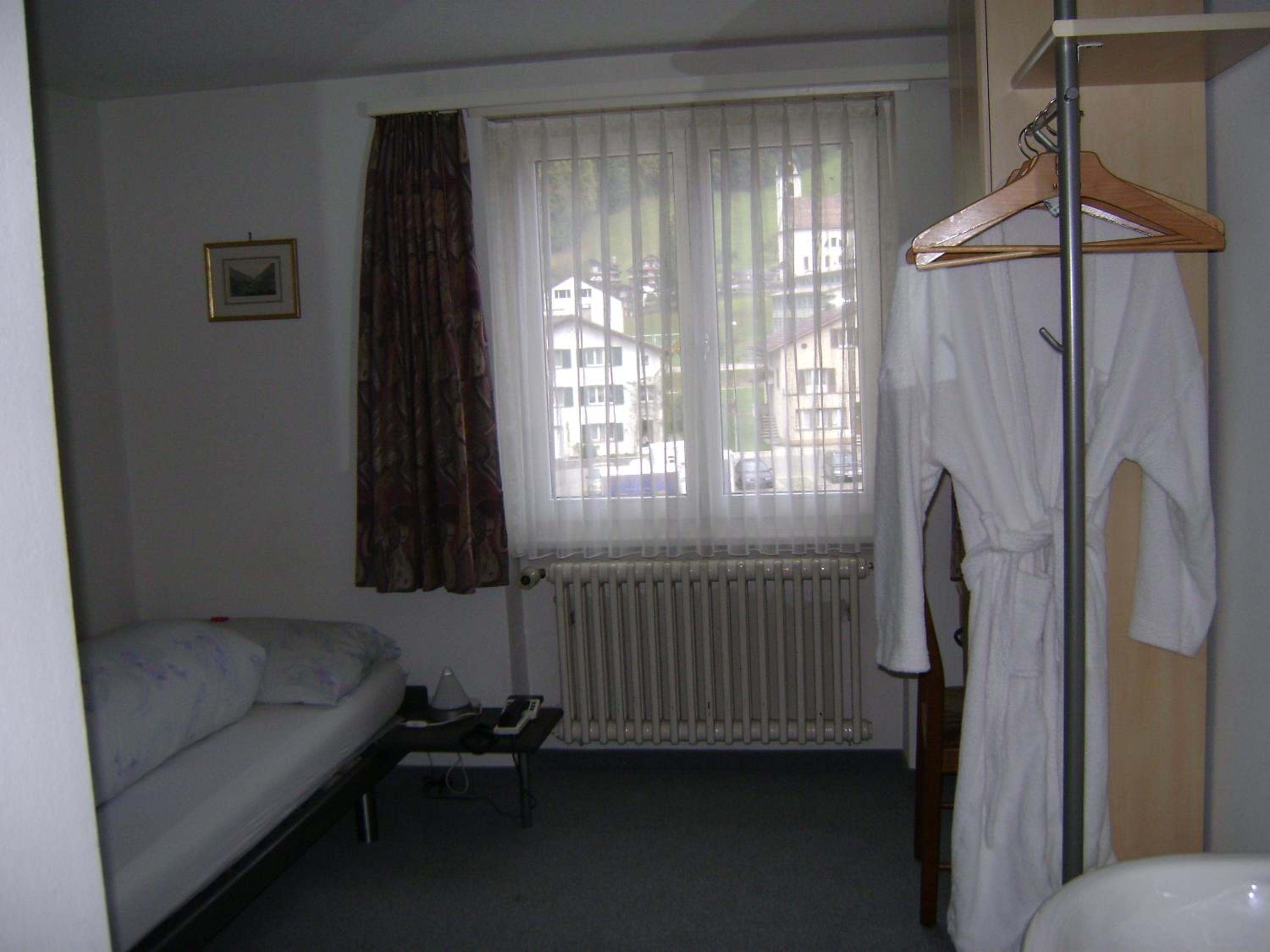 Single Room photo 2