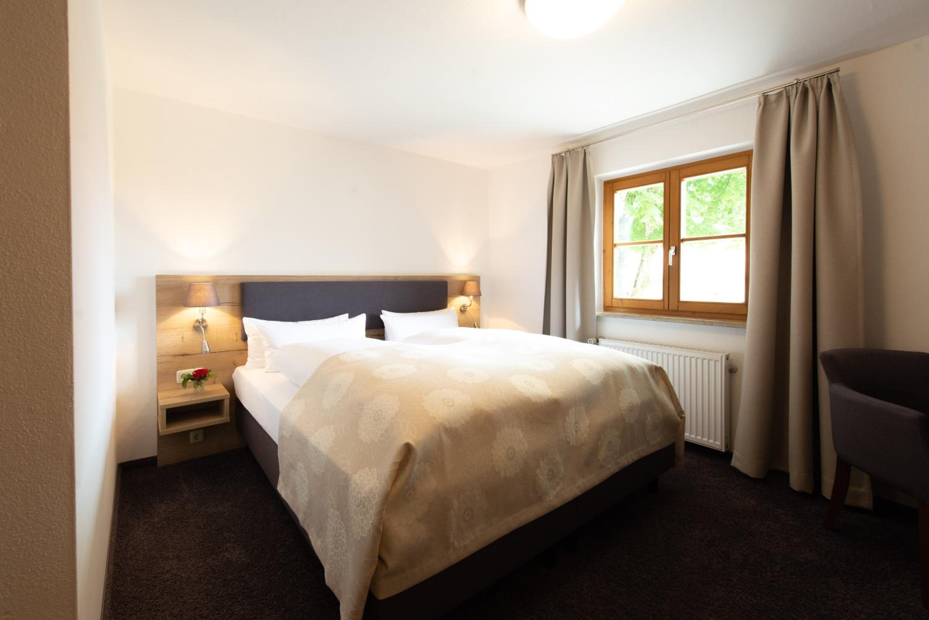 Double Room - Photo 2