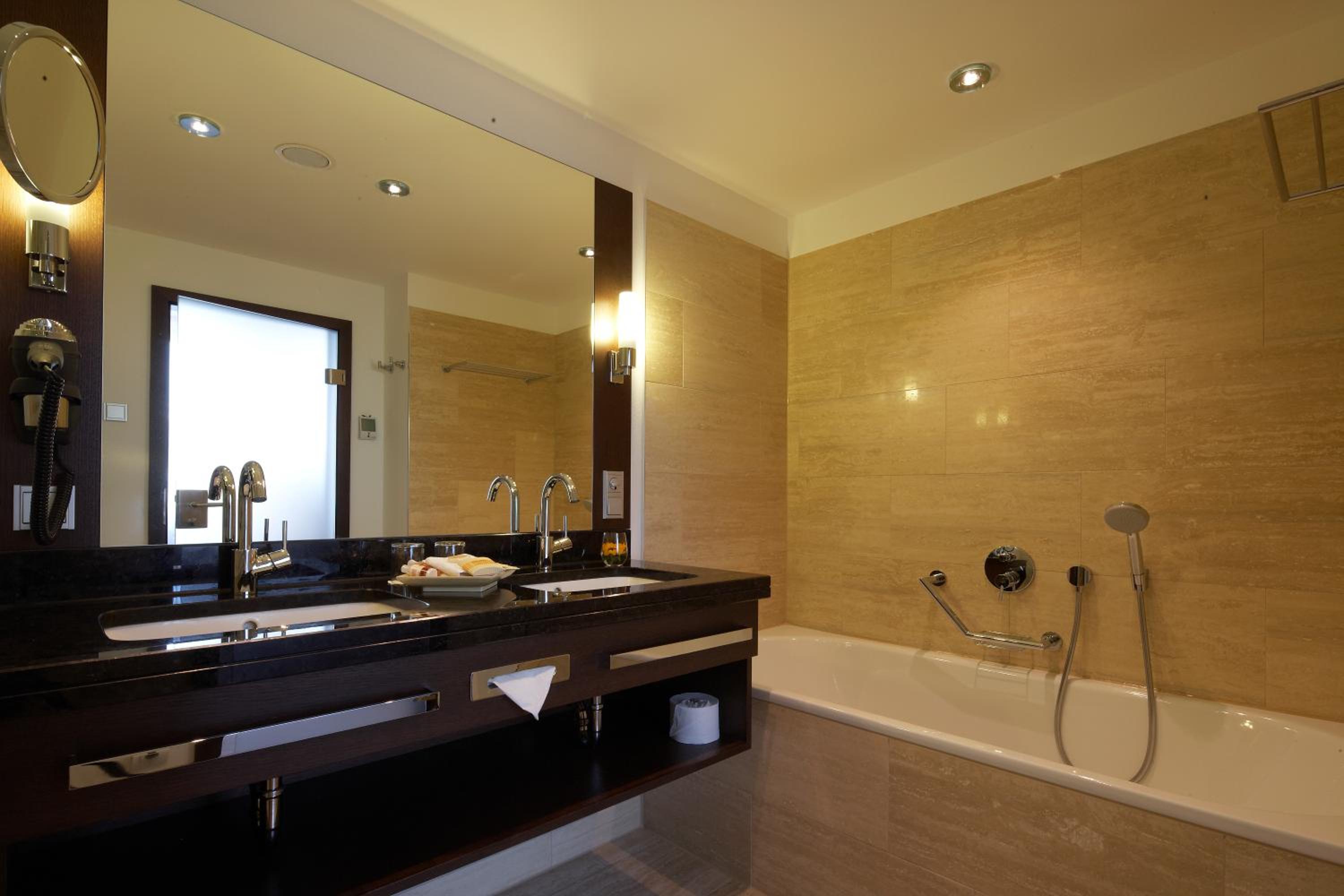 Executive Junior Suite - Photo 3
