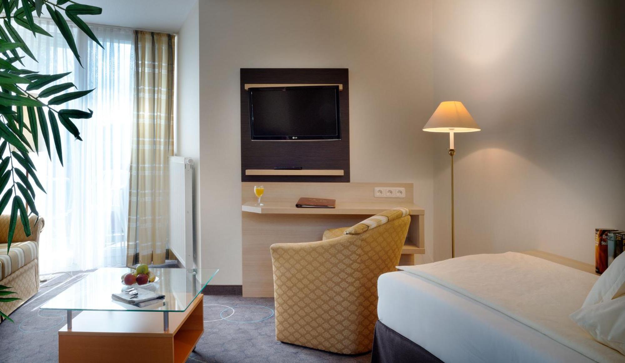 Deluxe Single Room with Balcony photo 1
