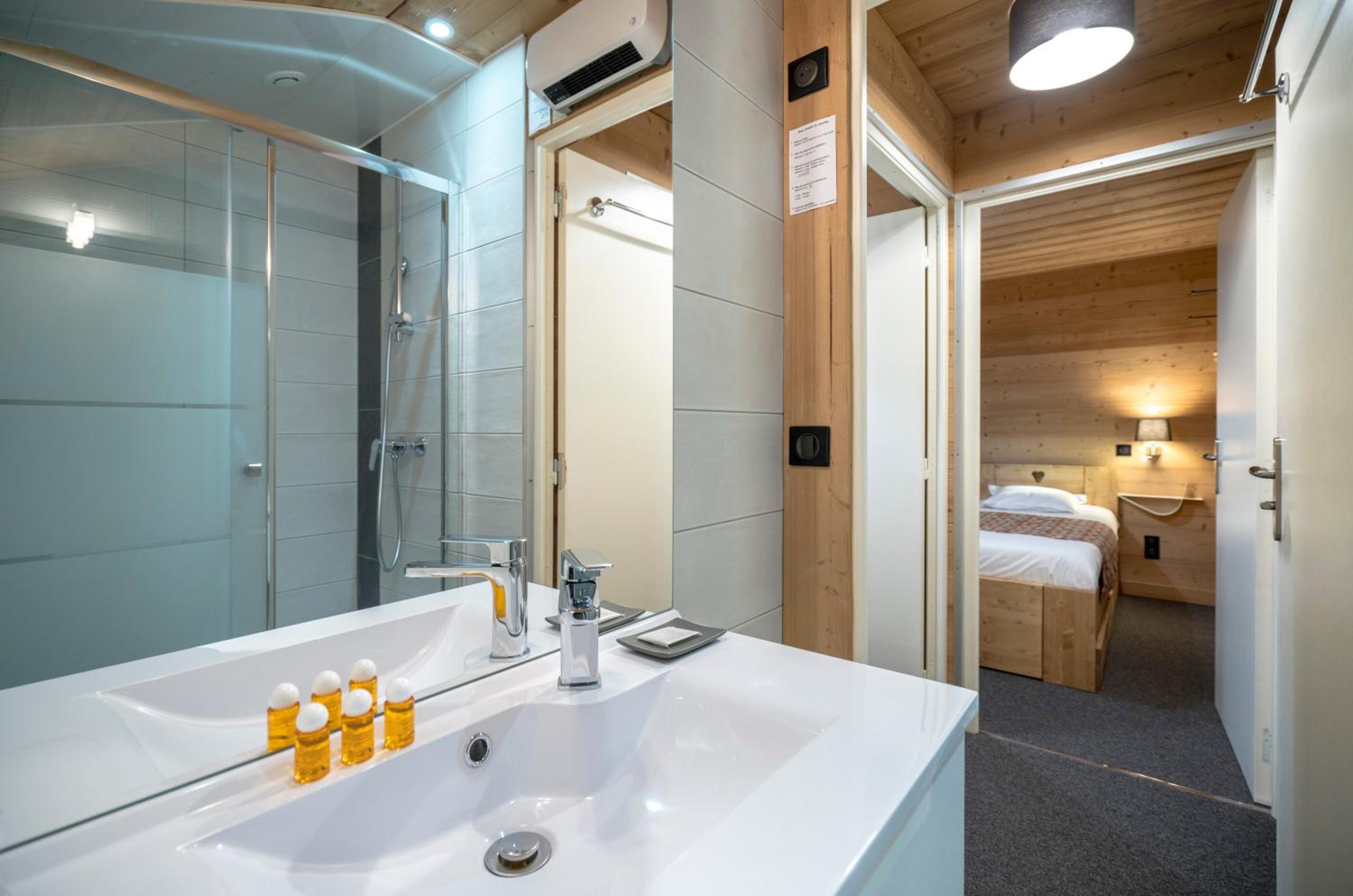 Economy Triple Room