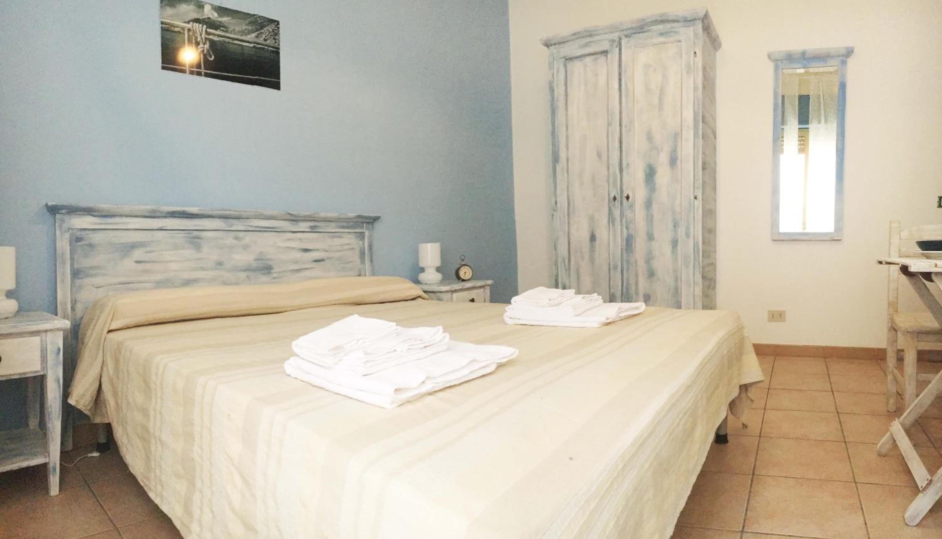 Large Double Room photo 3
