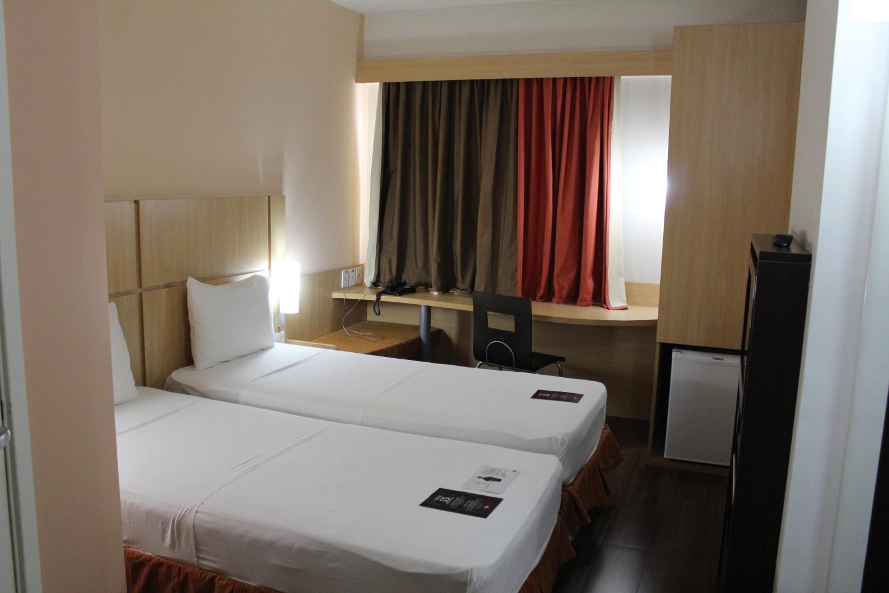 Standard Twin Room photo 3