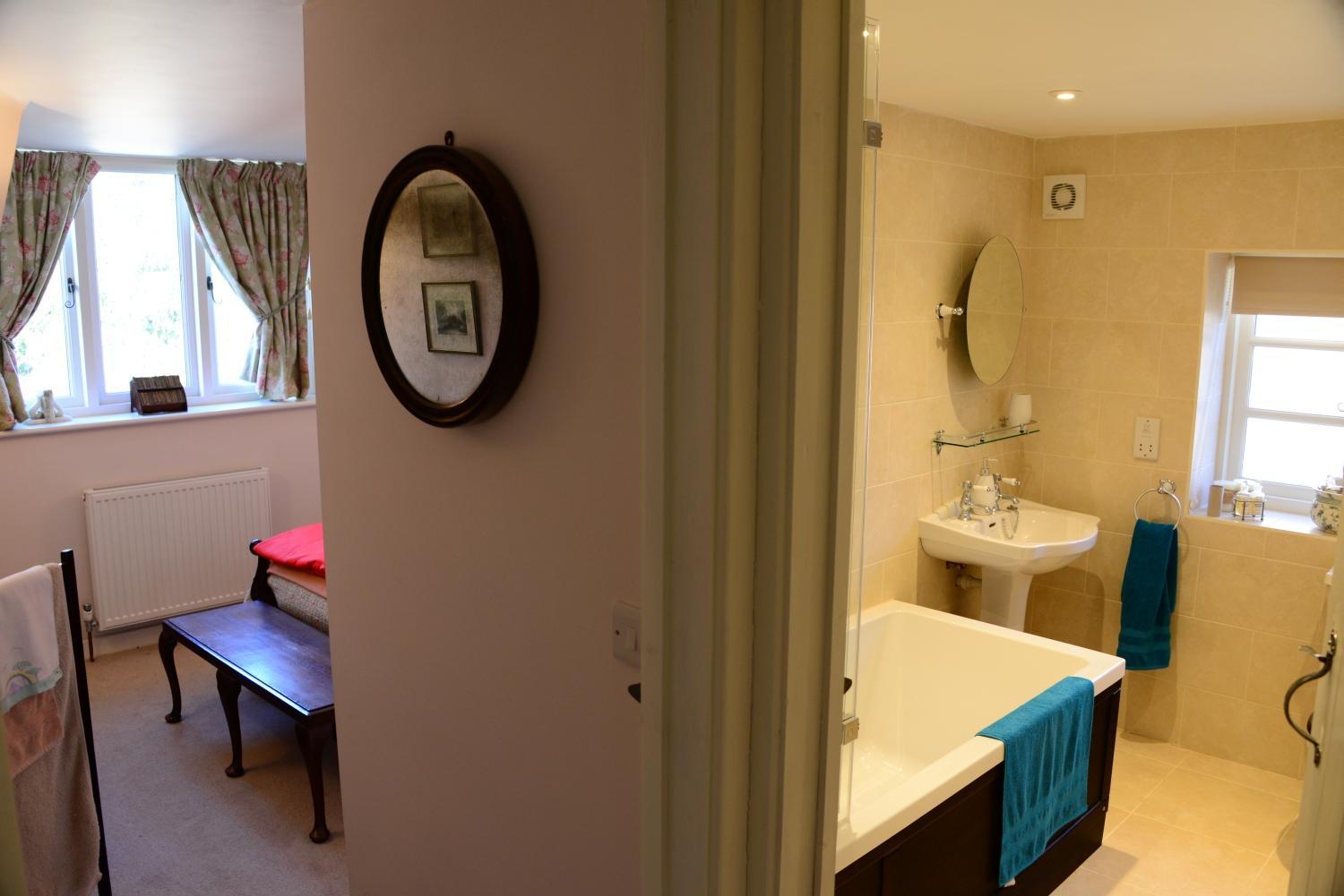 Double Room With Private Bathroom photo 2
