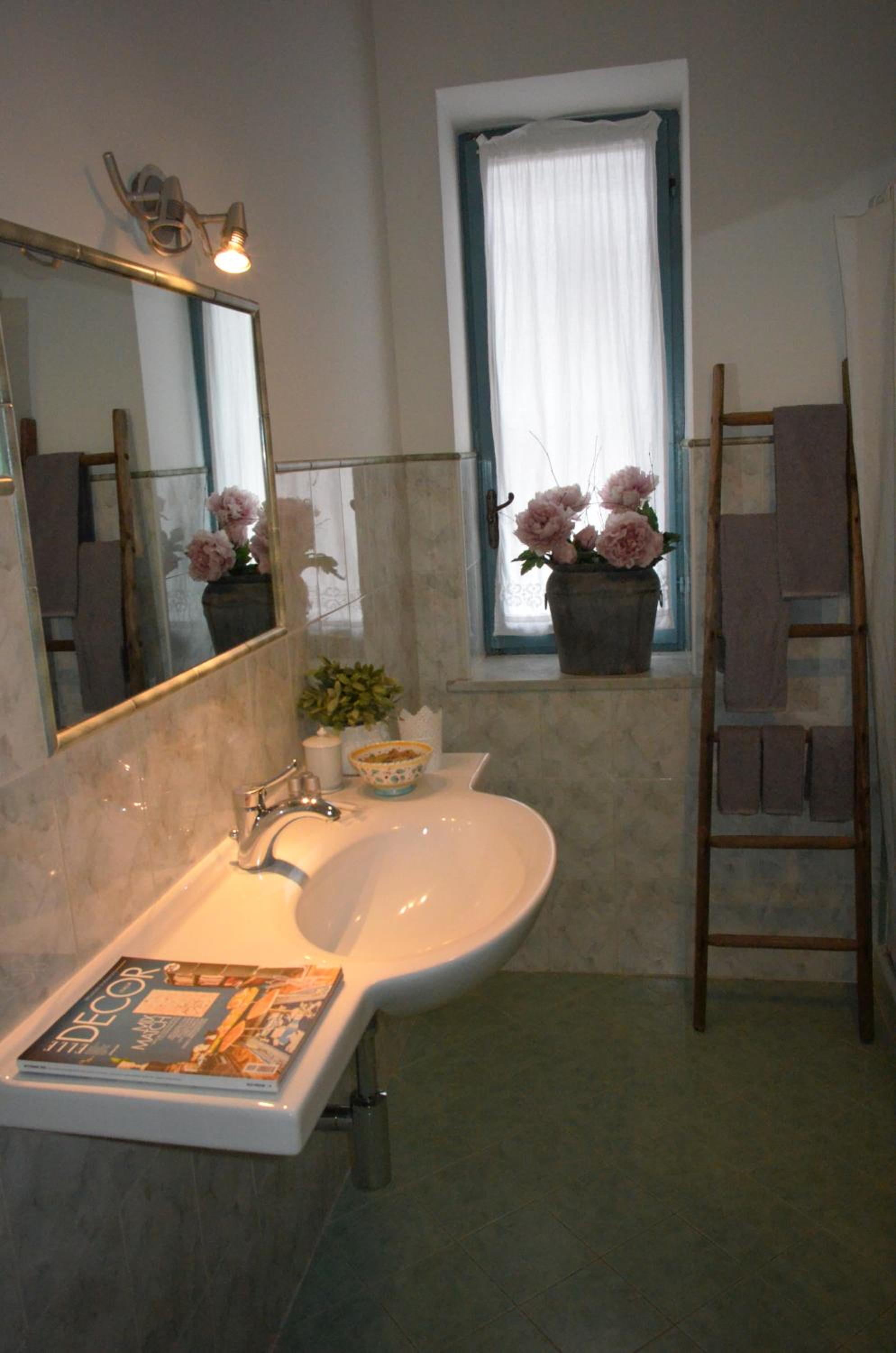 One-Bedroom Apartment with Balcony (2 Adults) photo 2