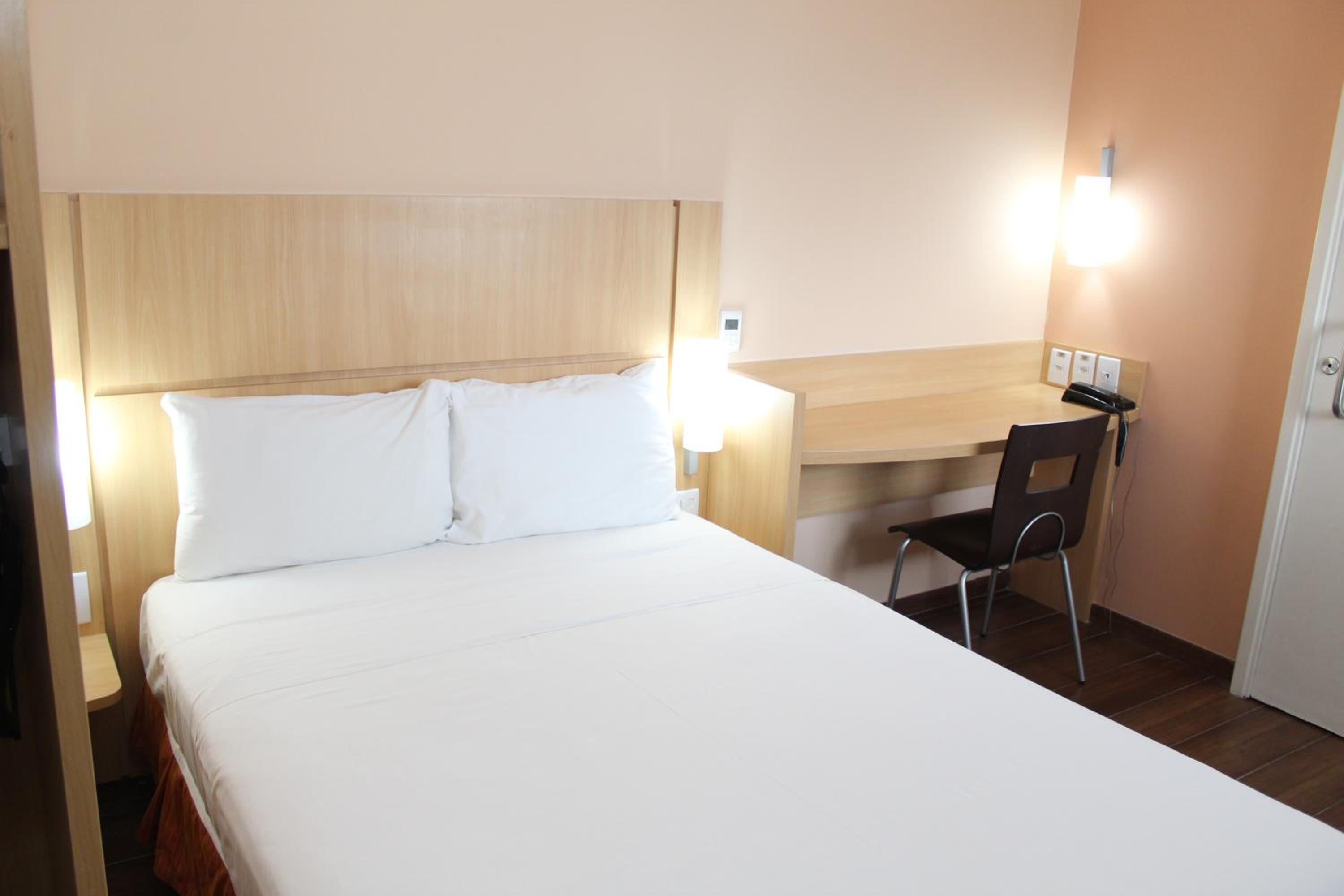 Standard Double Room photo 2