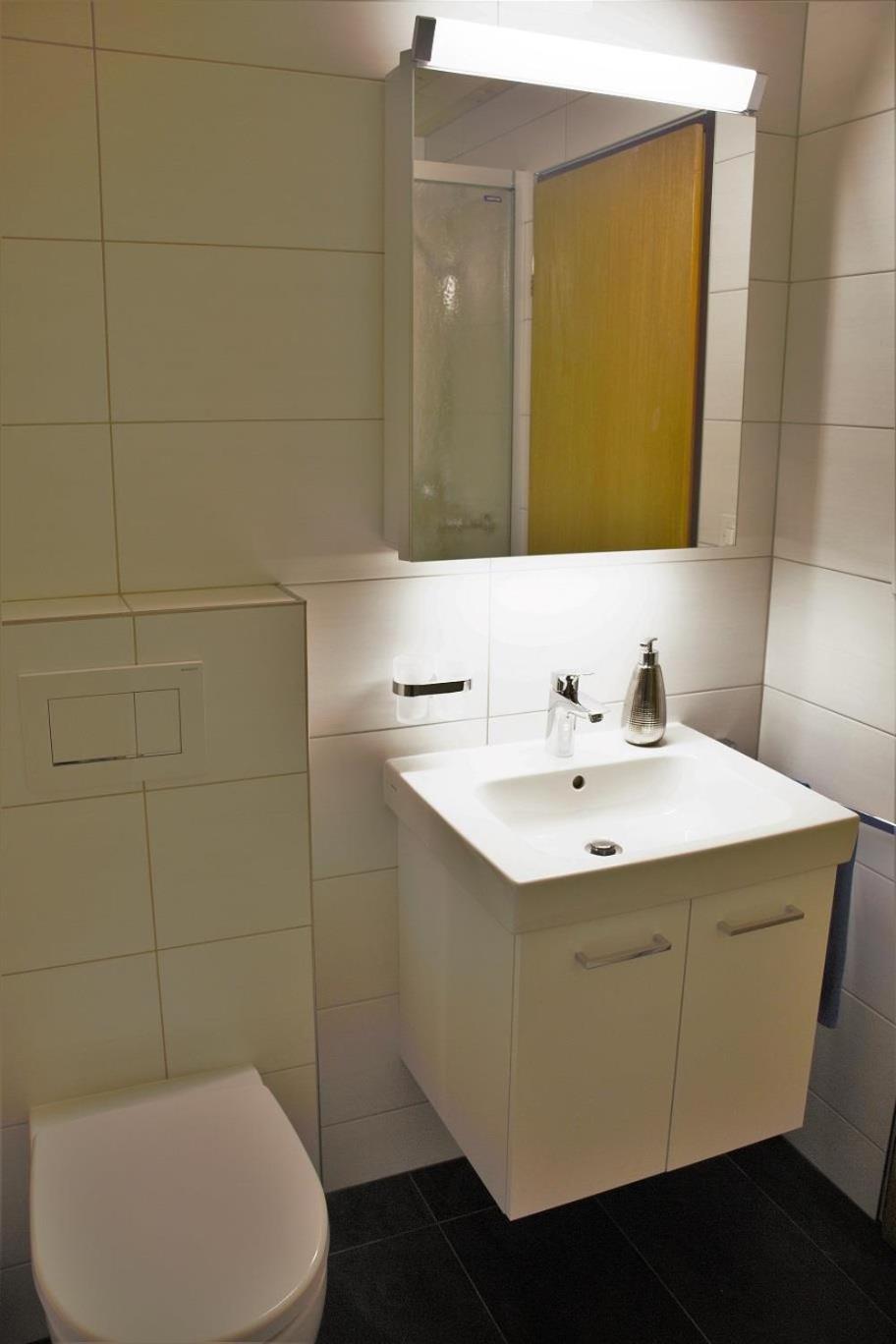 One-Bedroom Apartment - Photo 15