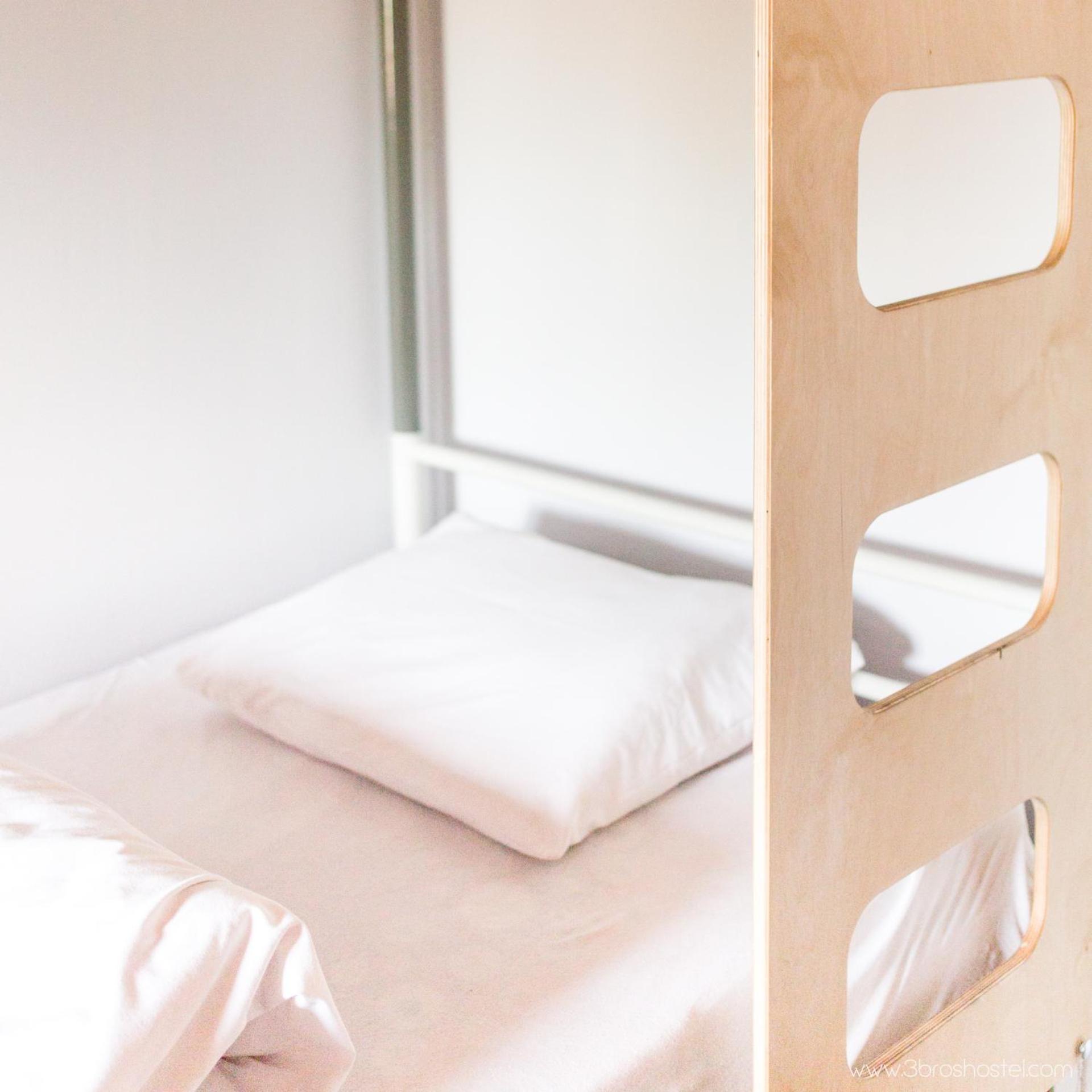 Single Bed in 4-Bed Dormitory Room photo 1