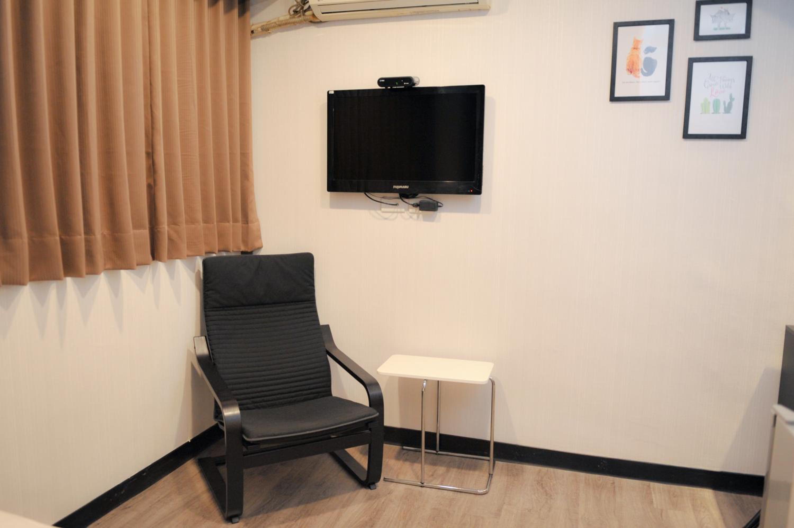 Standard Double Room - Photo 4