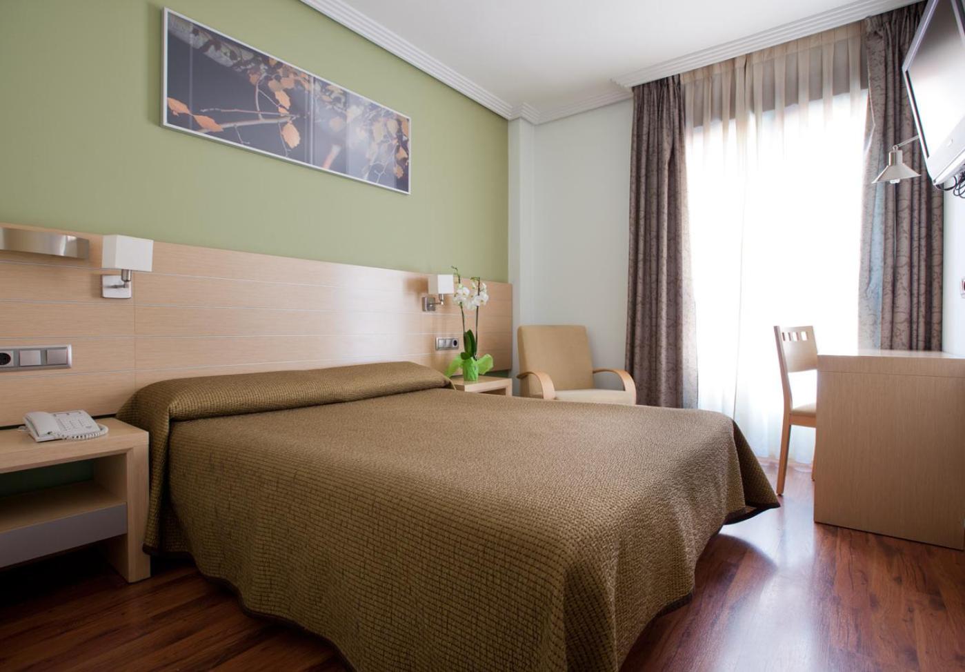 Double Room - Photo 1