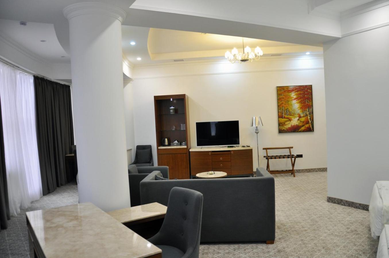 Luxury Triple Room photo 3