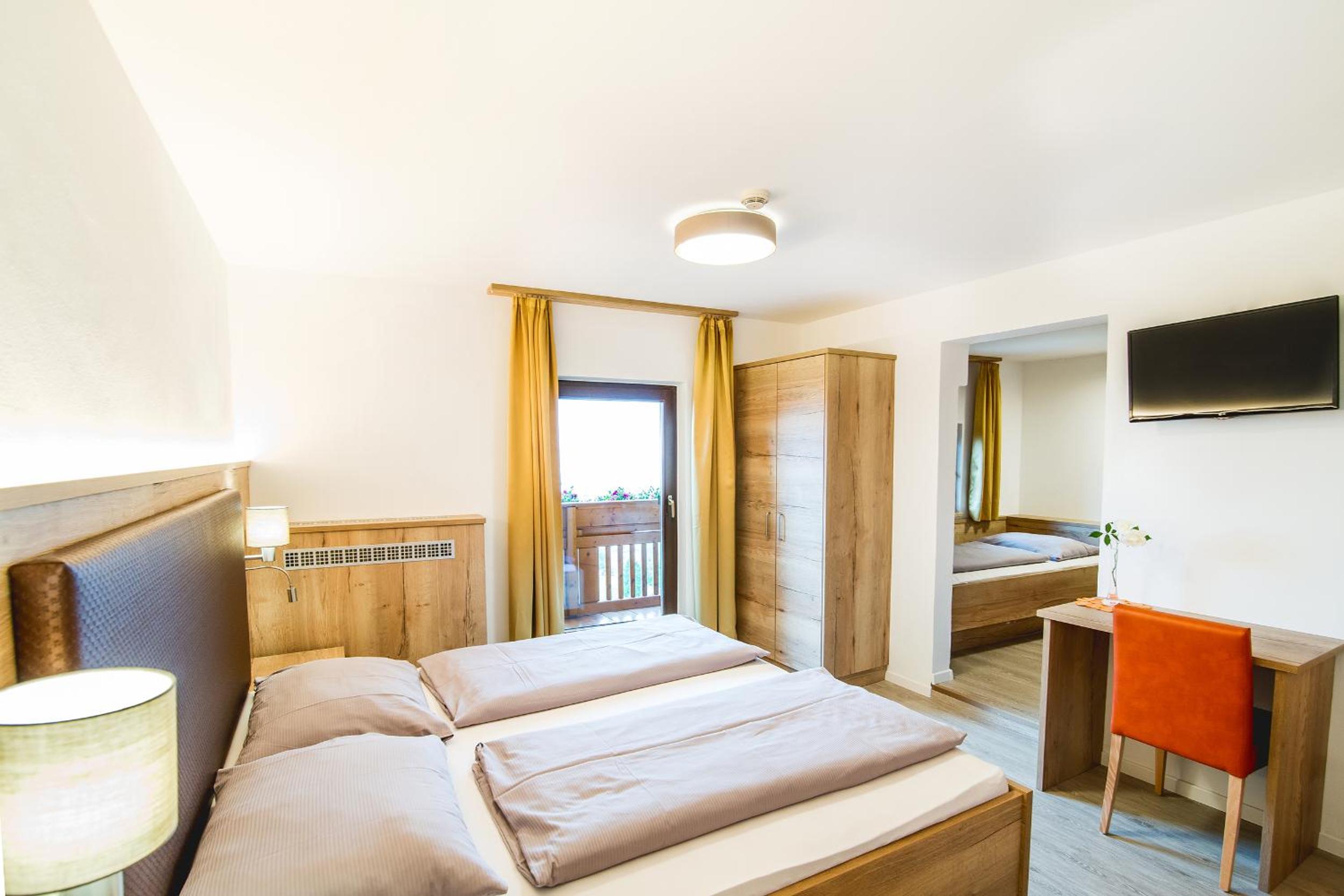 Superior Triple Room - Photo 1