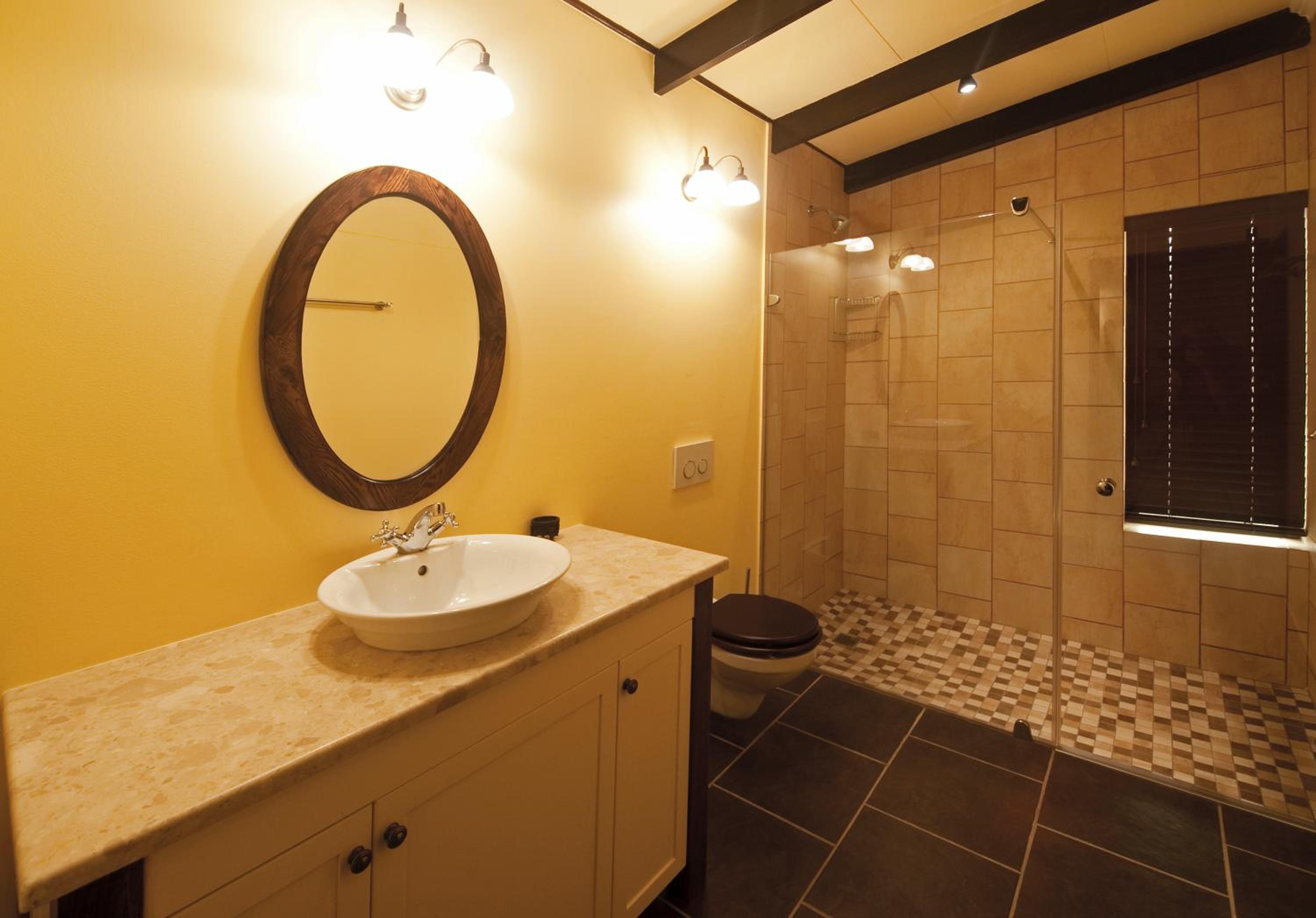 Falcon - Budget Double or Twin Room photo 3