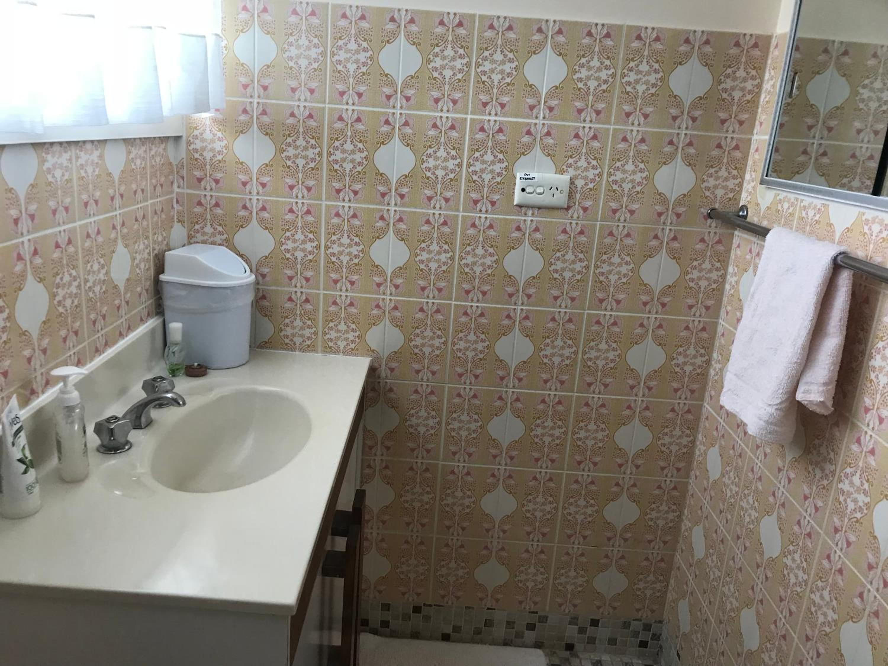 Two-Bedroom House photo 2