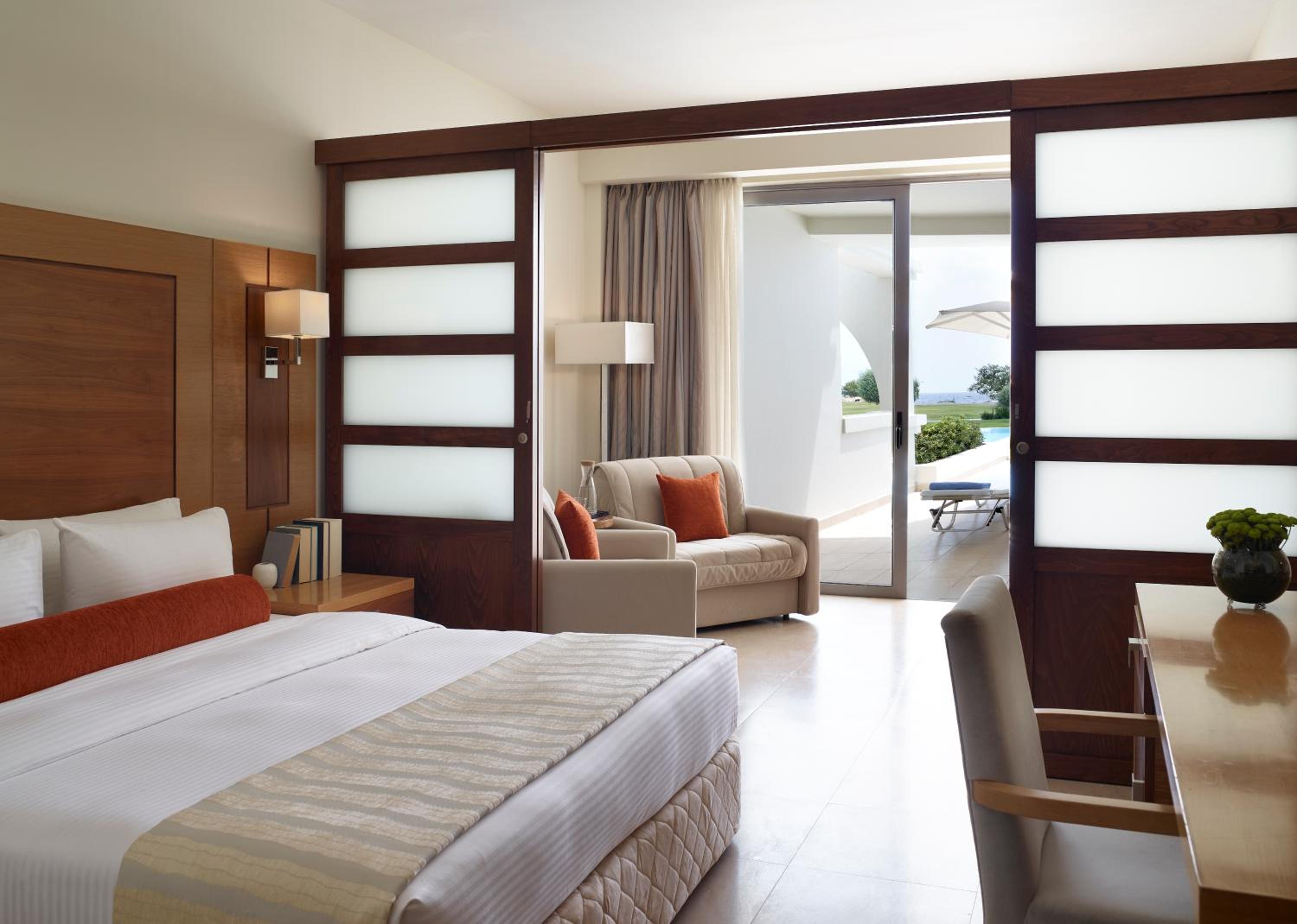 Junior Suite with Private Pool and Sea View