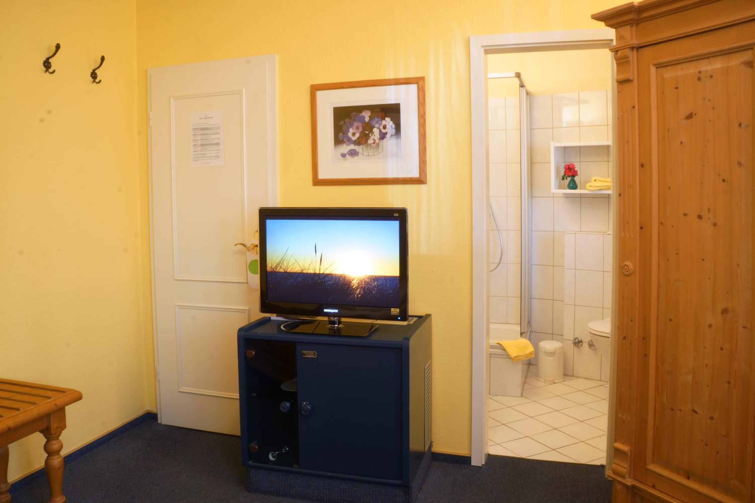 Classic Single Room