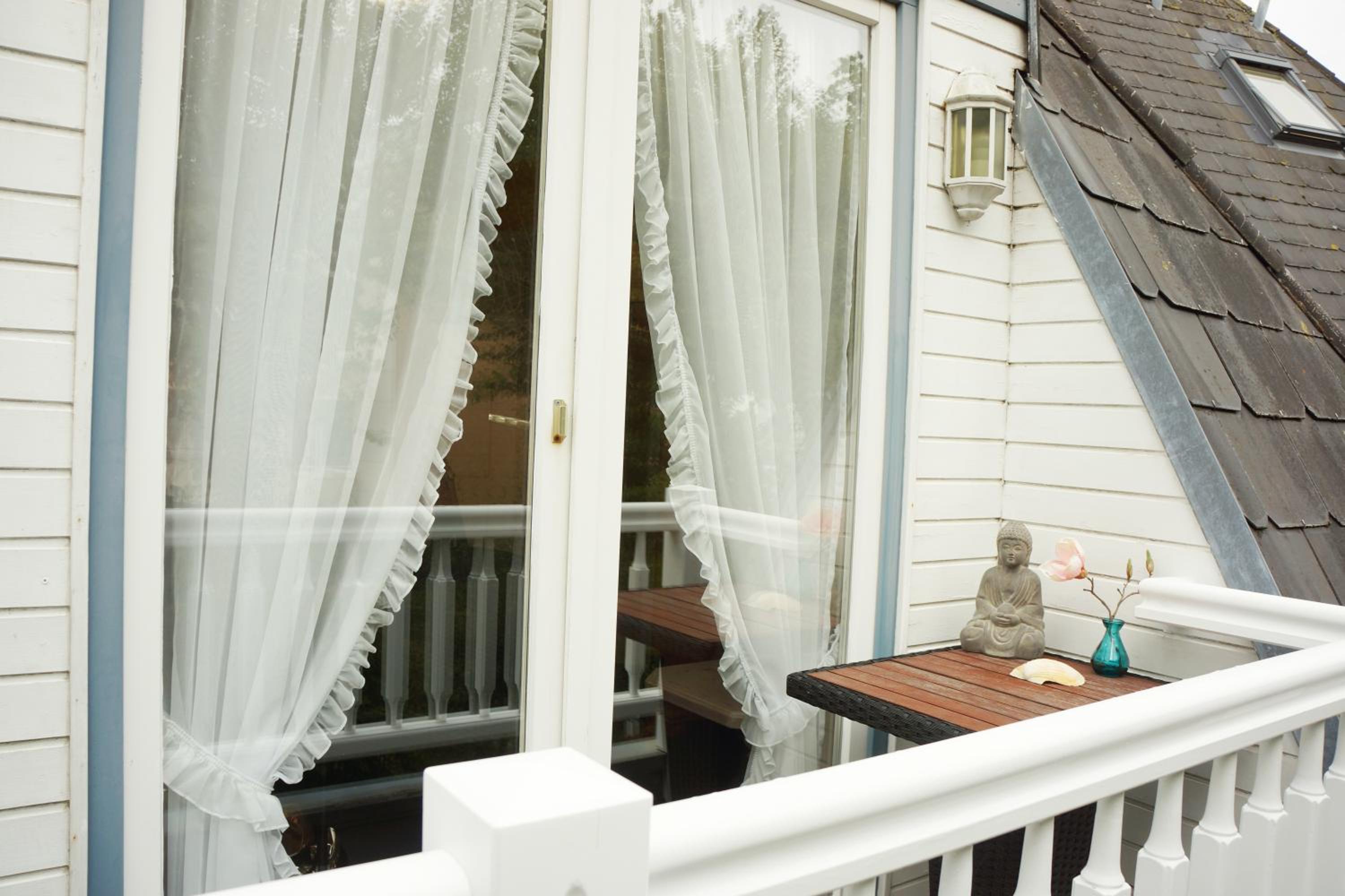 Classic Single Room with Balcony
