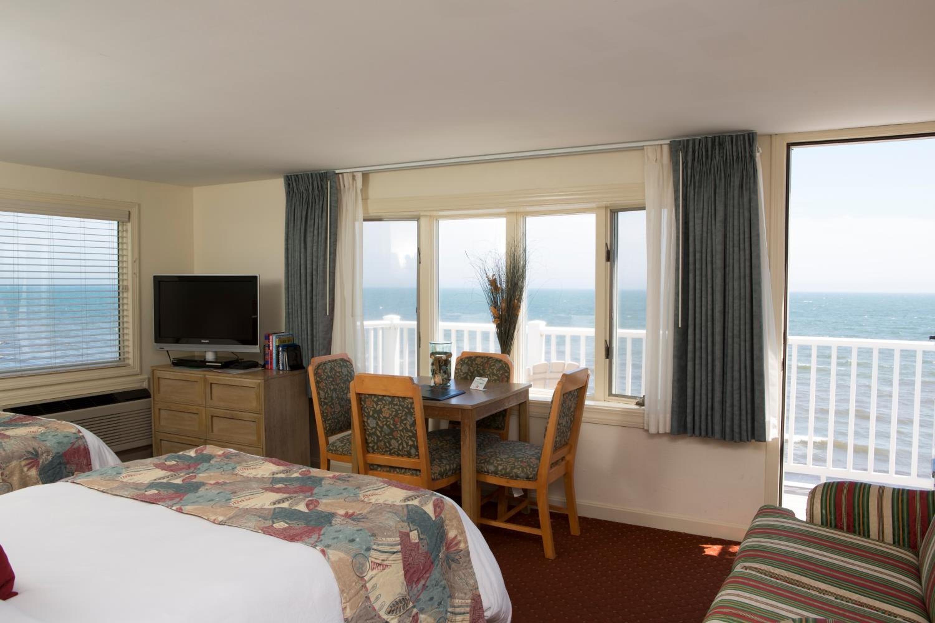 Superior Suite with Sea View photo 3
