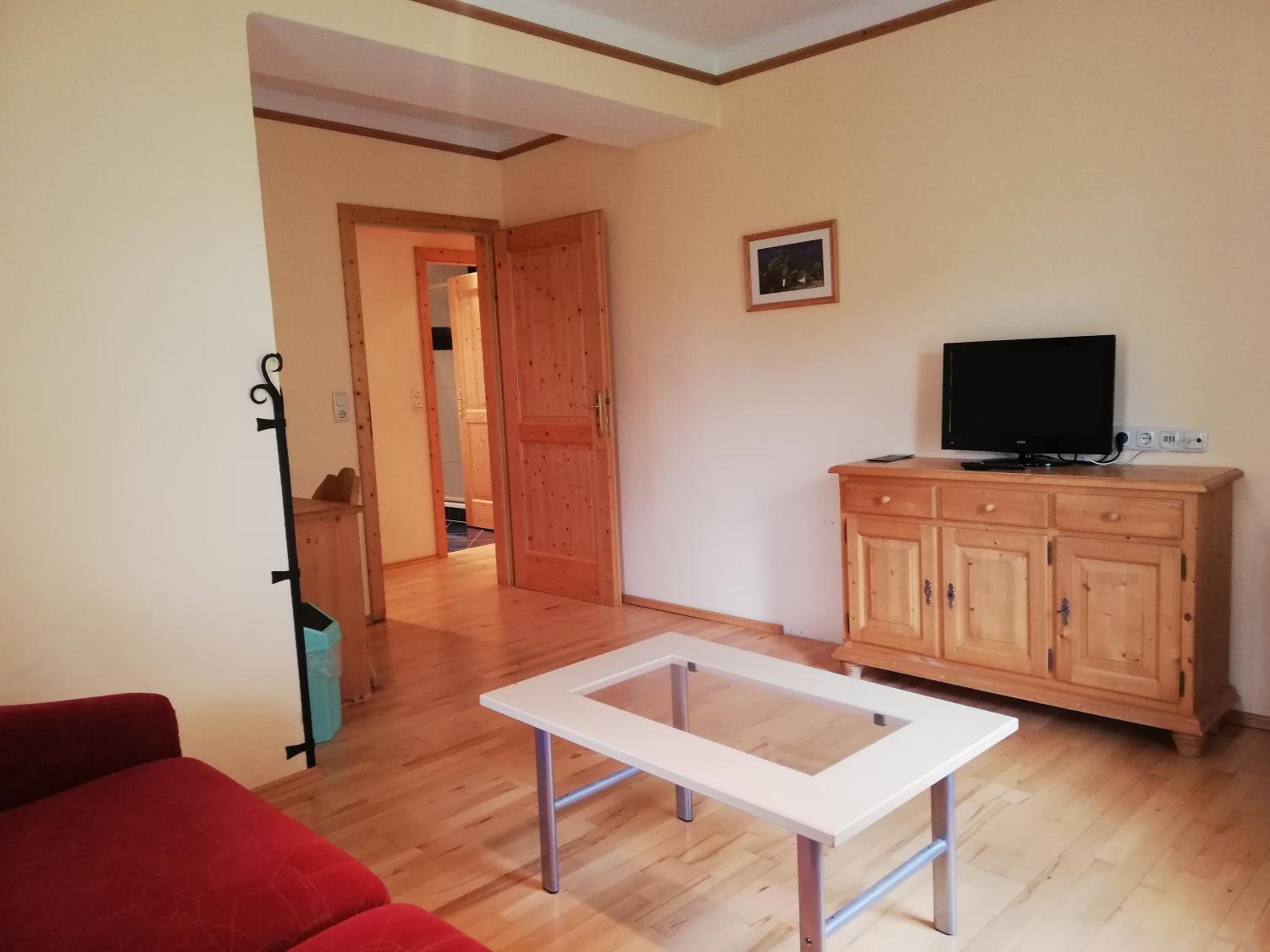 Superior Family Room photo 3
