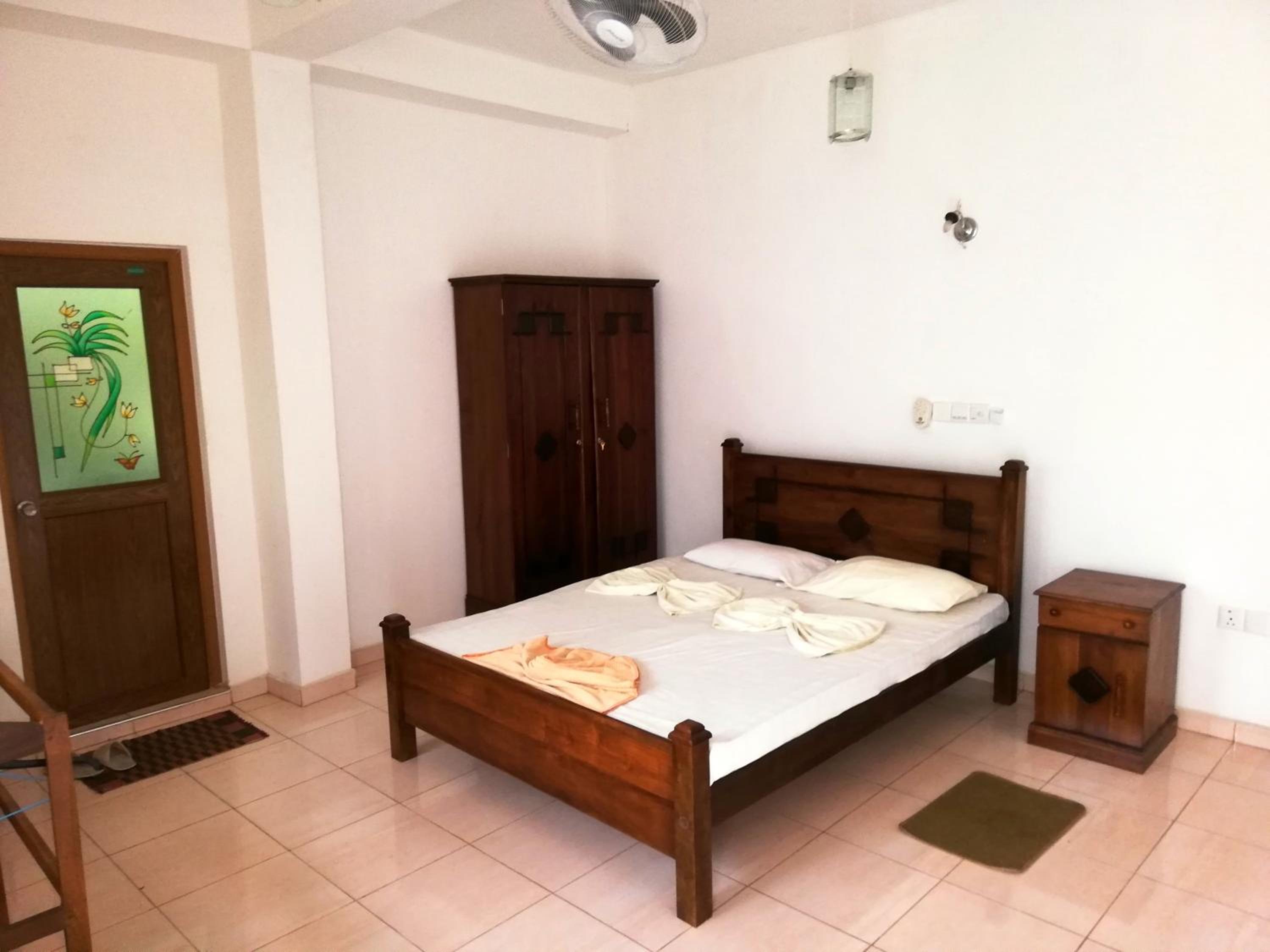 Basic Triple Room photo 1
