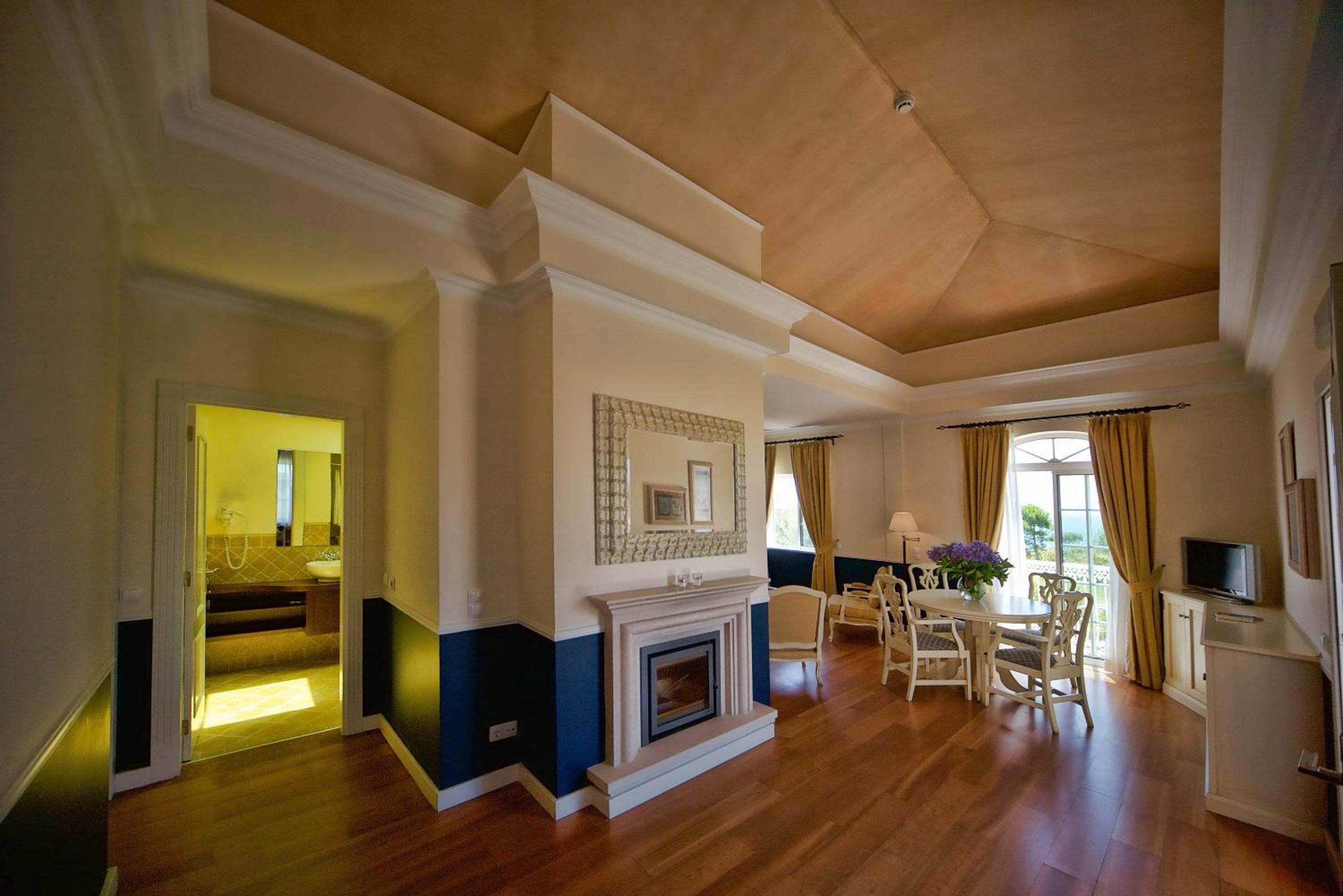 One-Bedroom Apartment - Photo 4