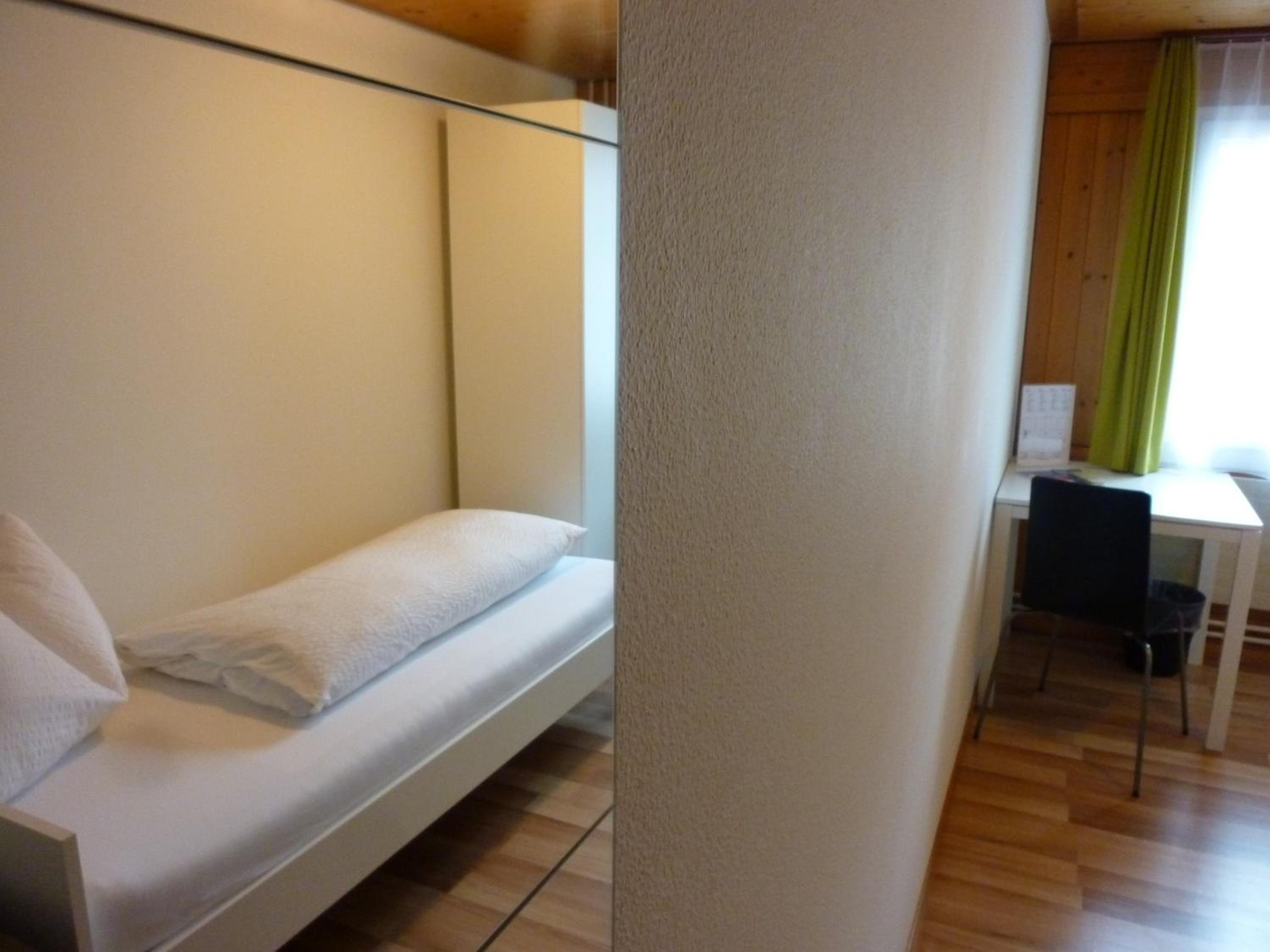 Single Room photo 2