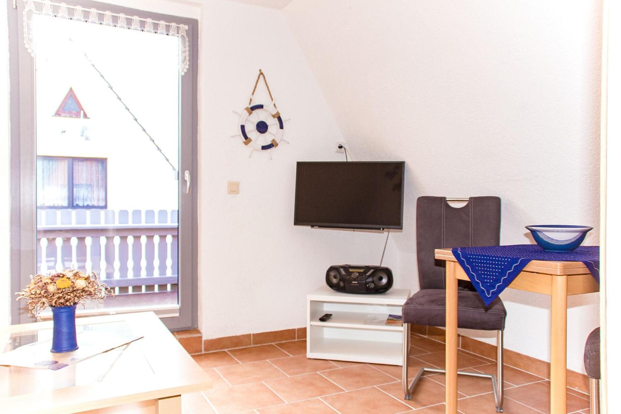 Apartment with Balcony photo 1