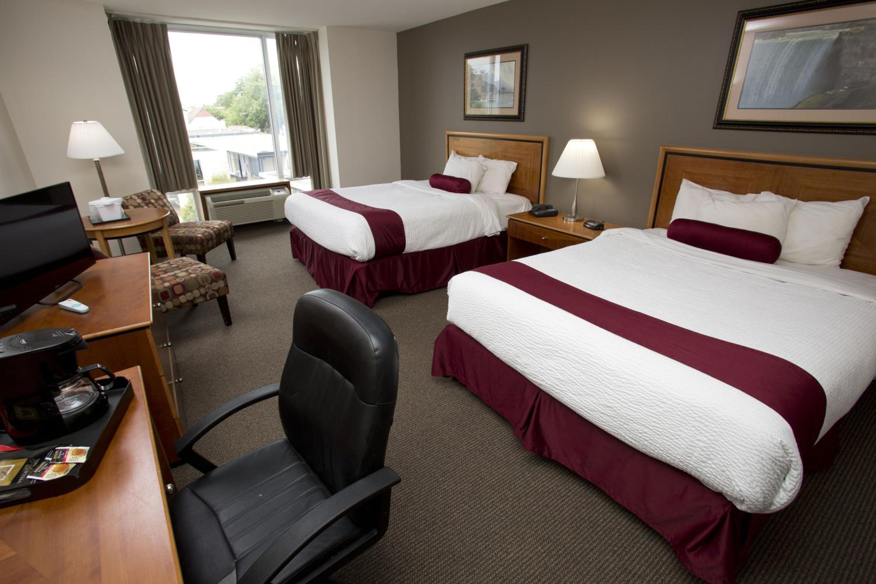 Queen Room - Photo 1