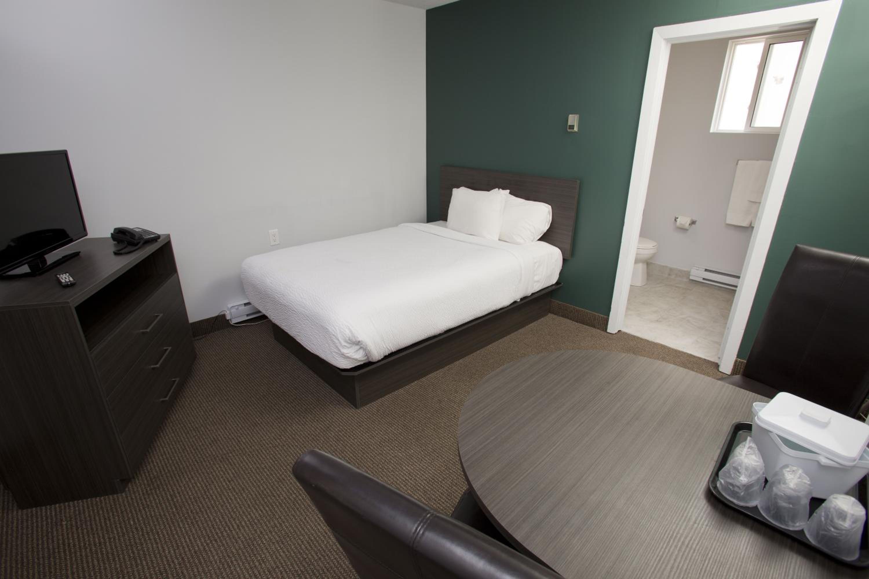 Budget Double Room photo 1