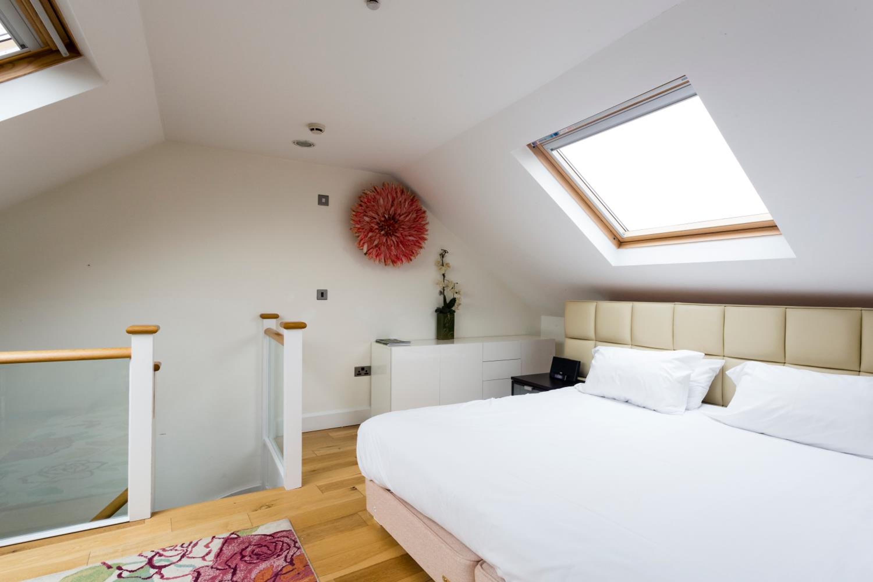 Executive Suite photo 2