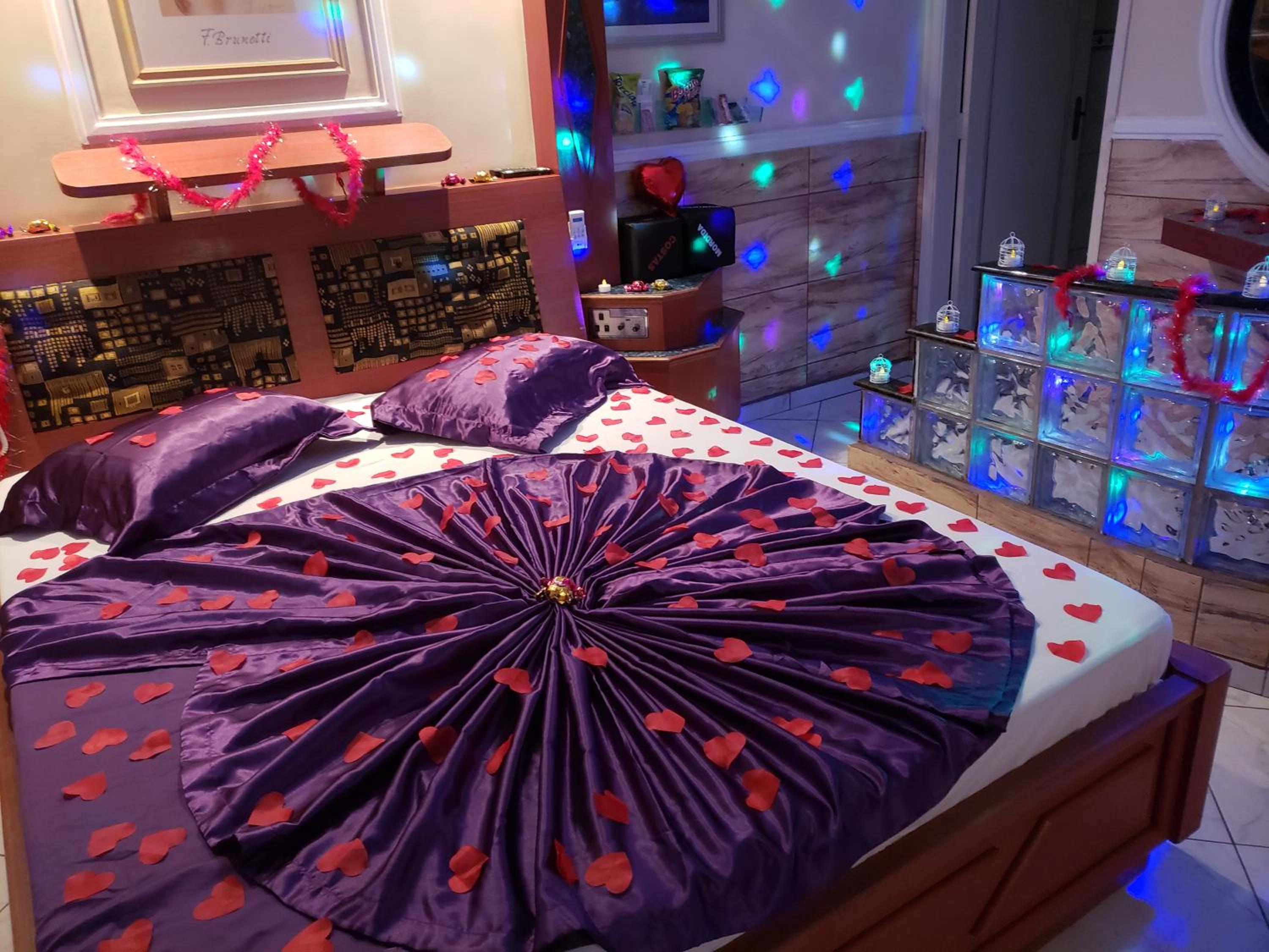 Studio with Spa Bath