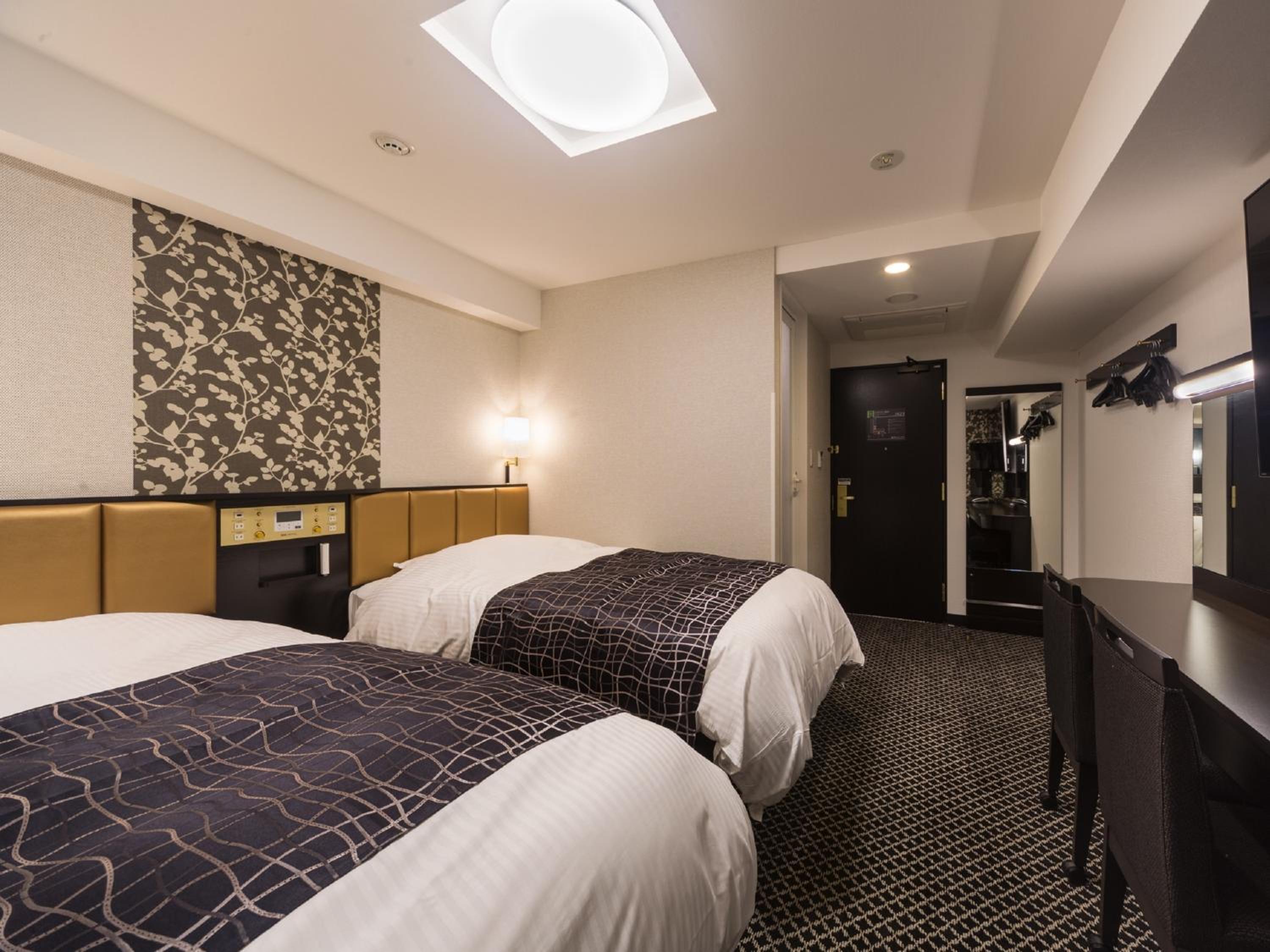 Twin Room - Non-Smoking