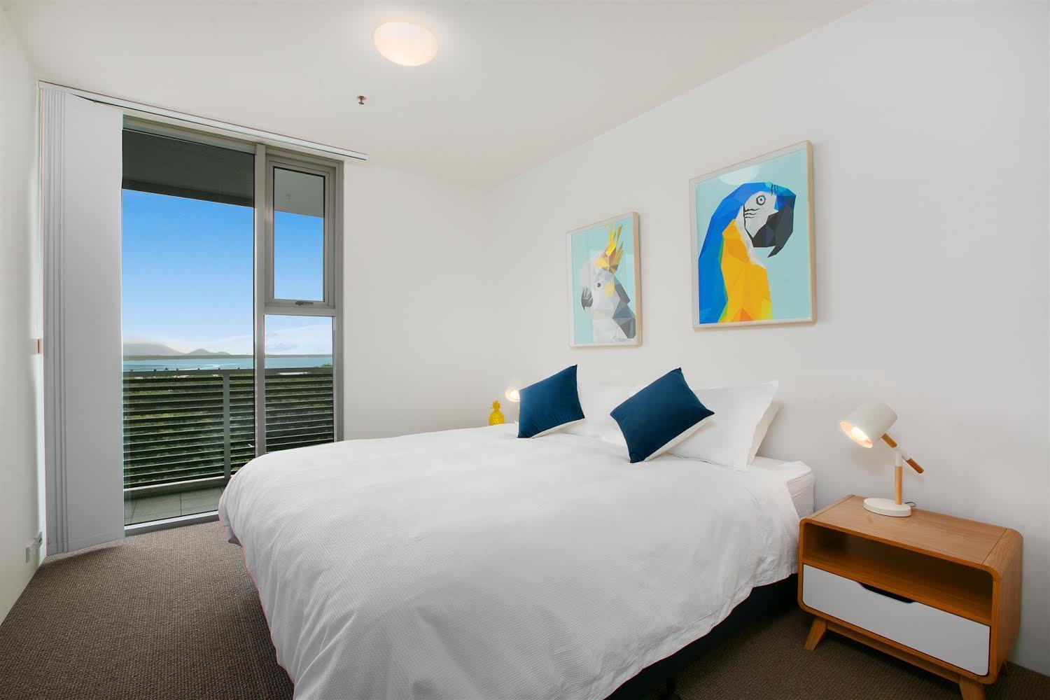 Two-Bedroom Apartment Premium Harbor View