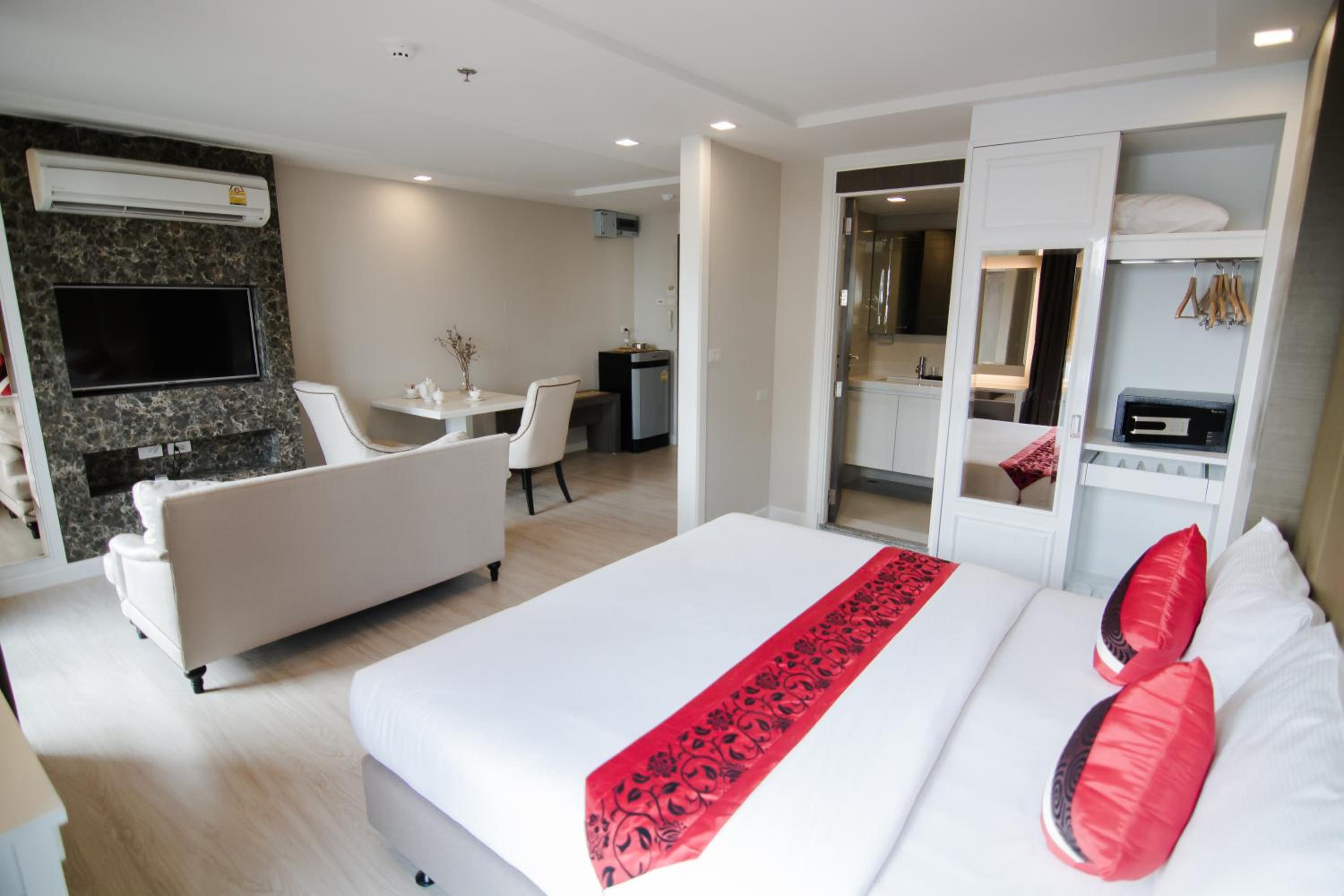 Superior Double Room photo 2