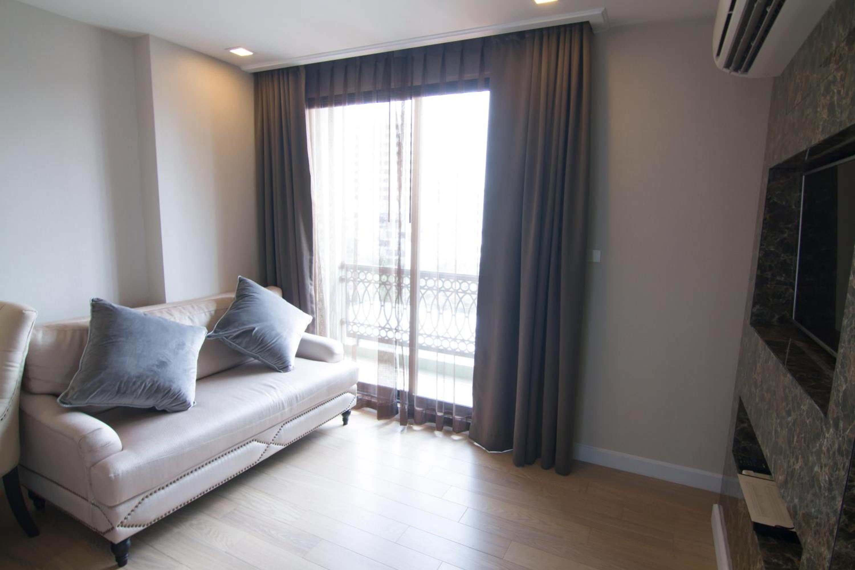 One-Bedroom Suite photo 2