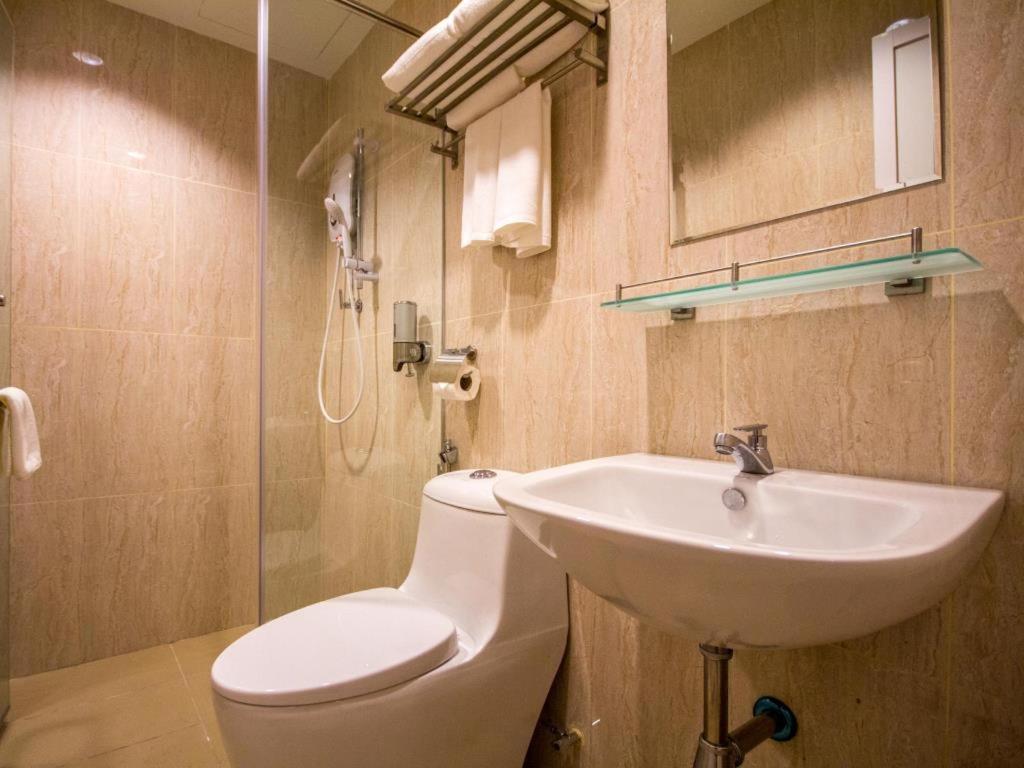 Twin Room - Photo 2