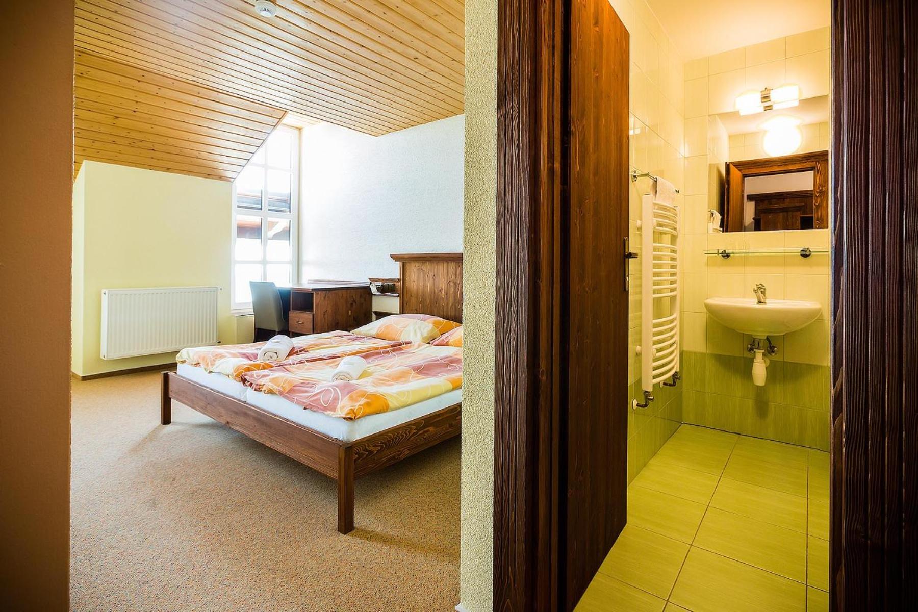 Double Room with Private Bathroom photo 1