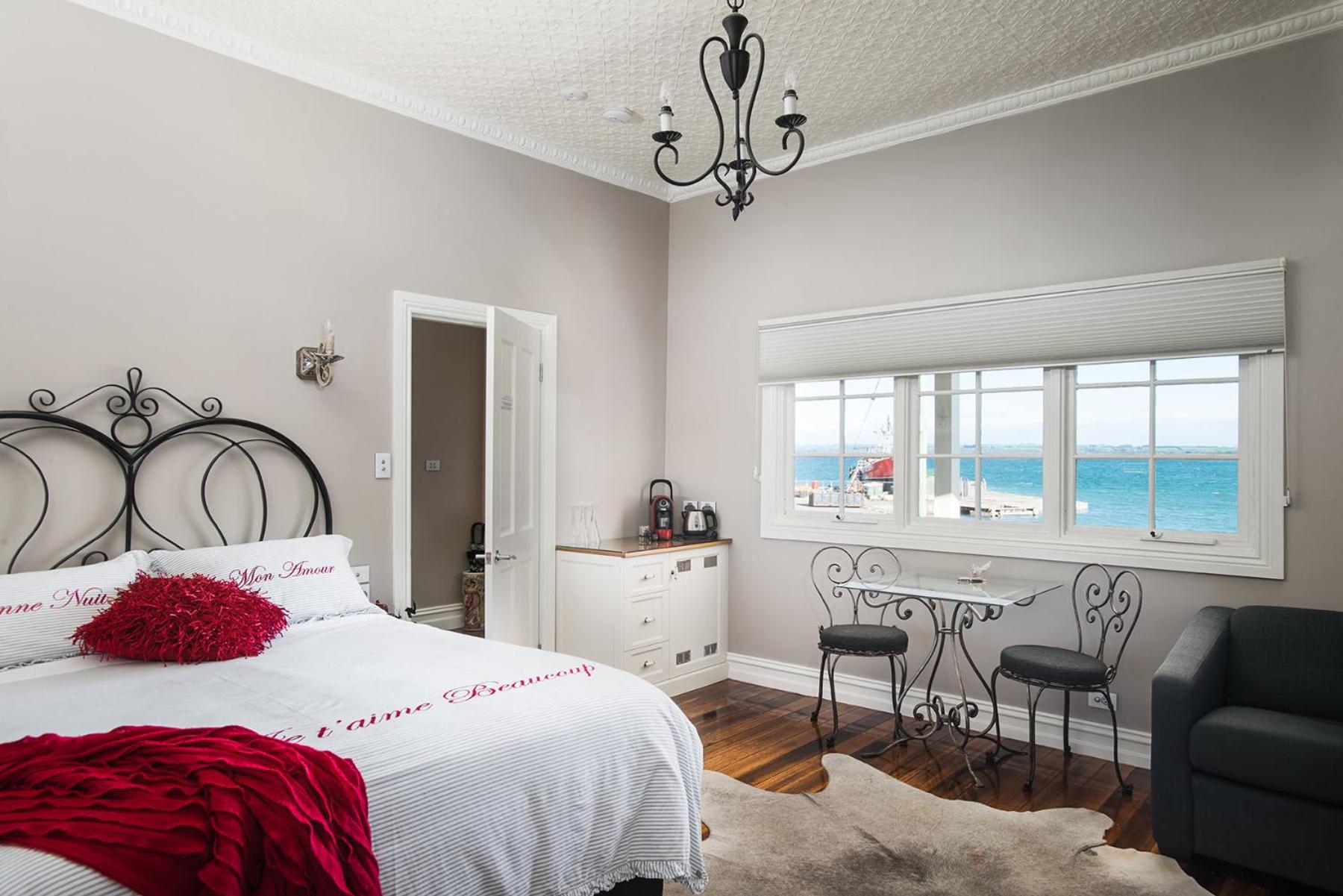 Belvedere Queen Suite
