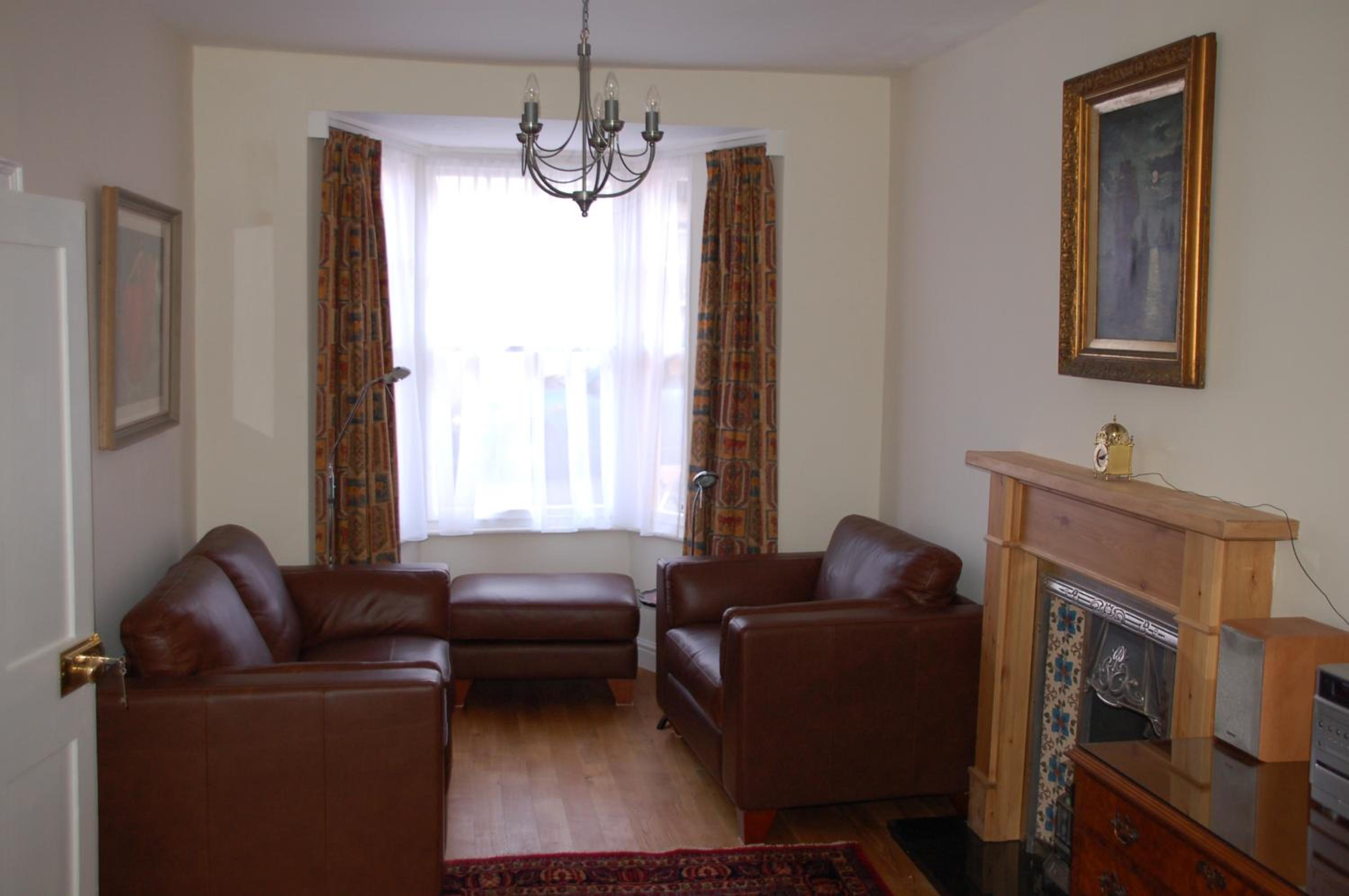 Four-Bedroom House photo 1