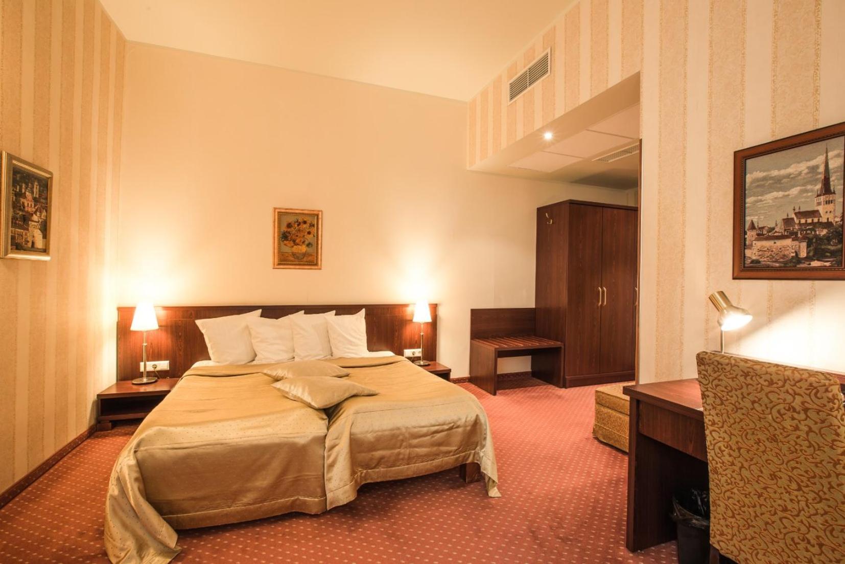 Twin Room - Photo 2