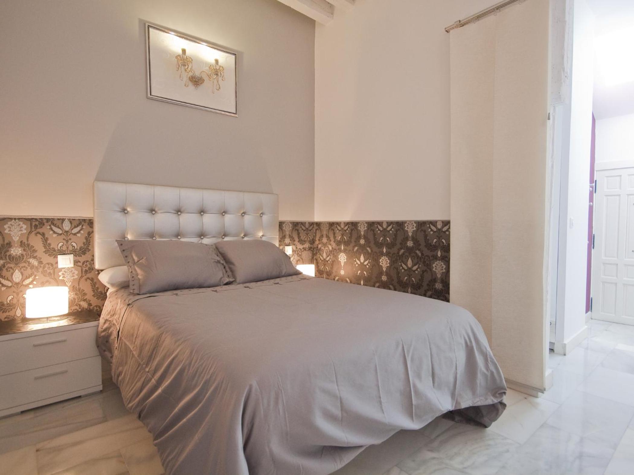 One-Bedroom Apartment - Photo 13