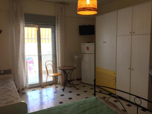Studio Apartment photo 3